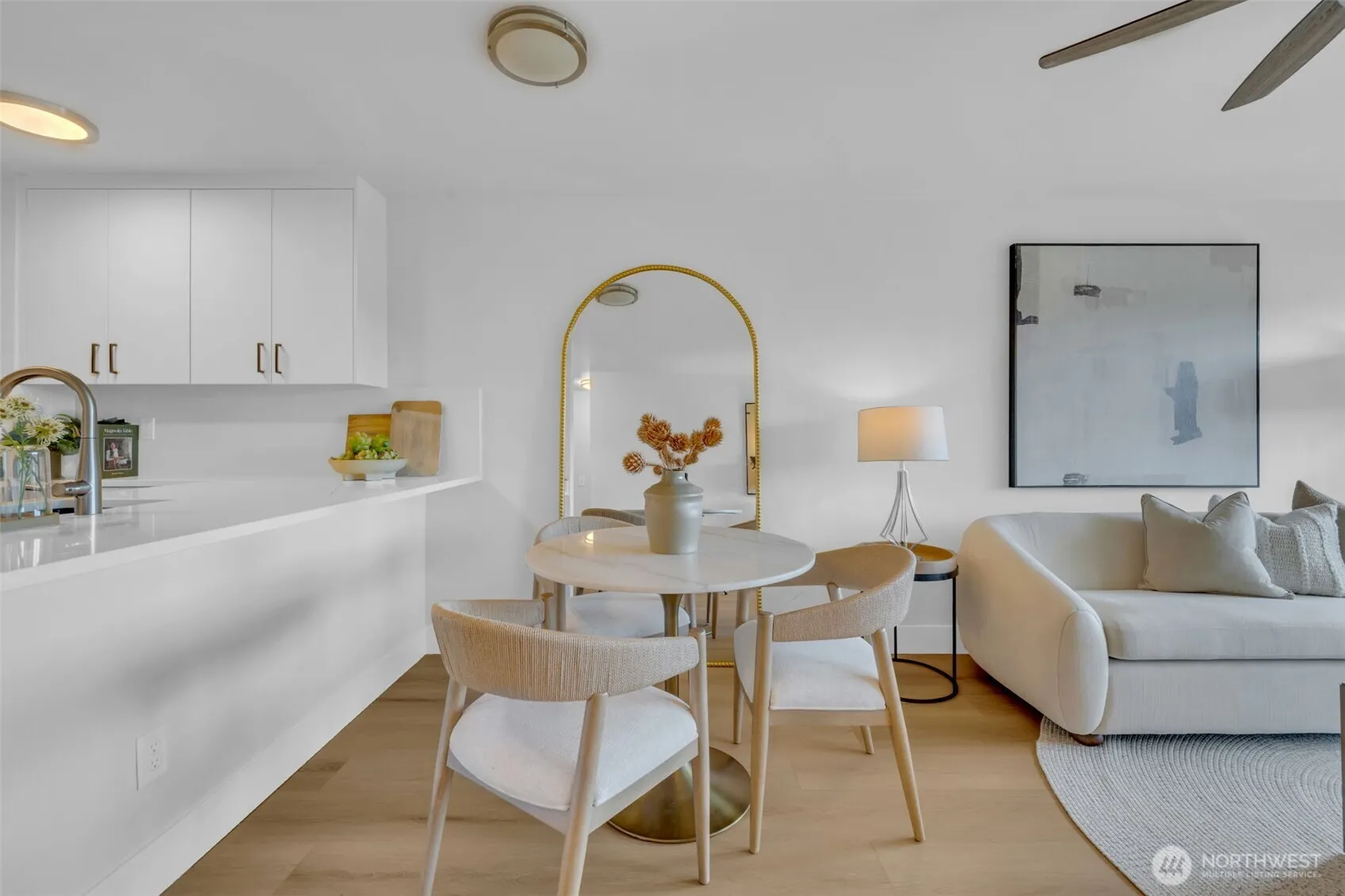 3401 Wallingford Avenue N #405, Seattle, WA 98103-9047