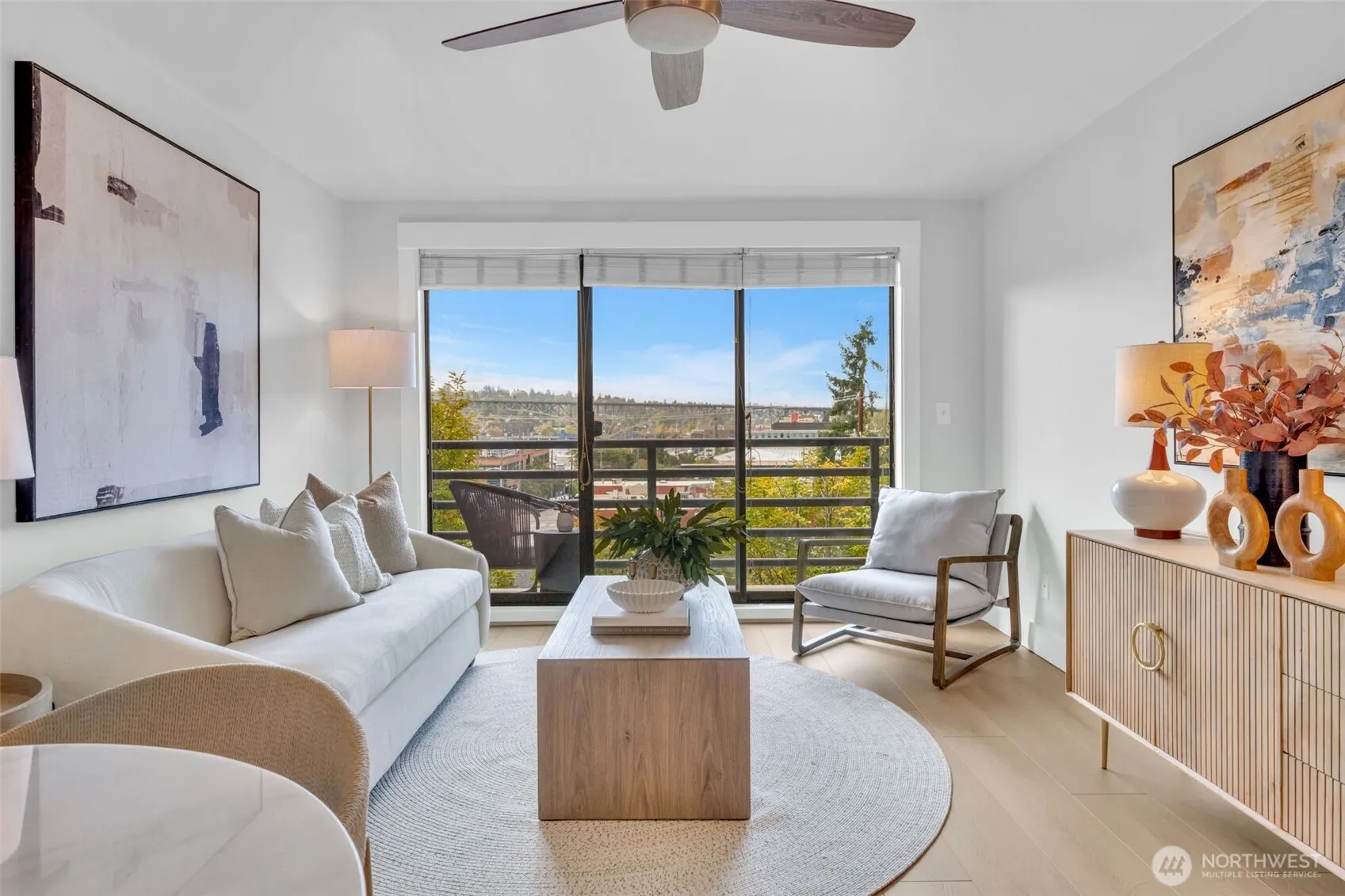 3401 Wallingford Avenue N #405, Seattle, WA 98103-9047