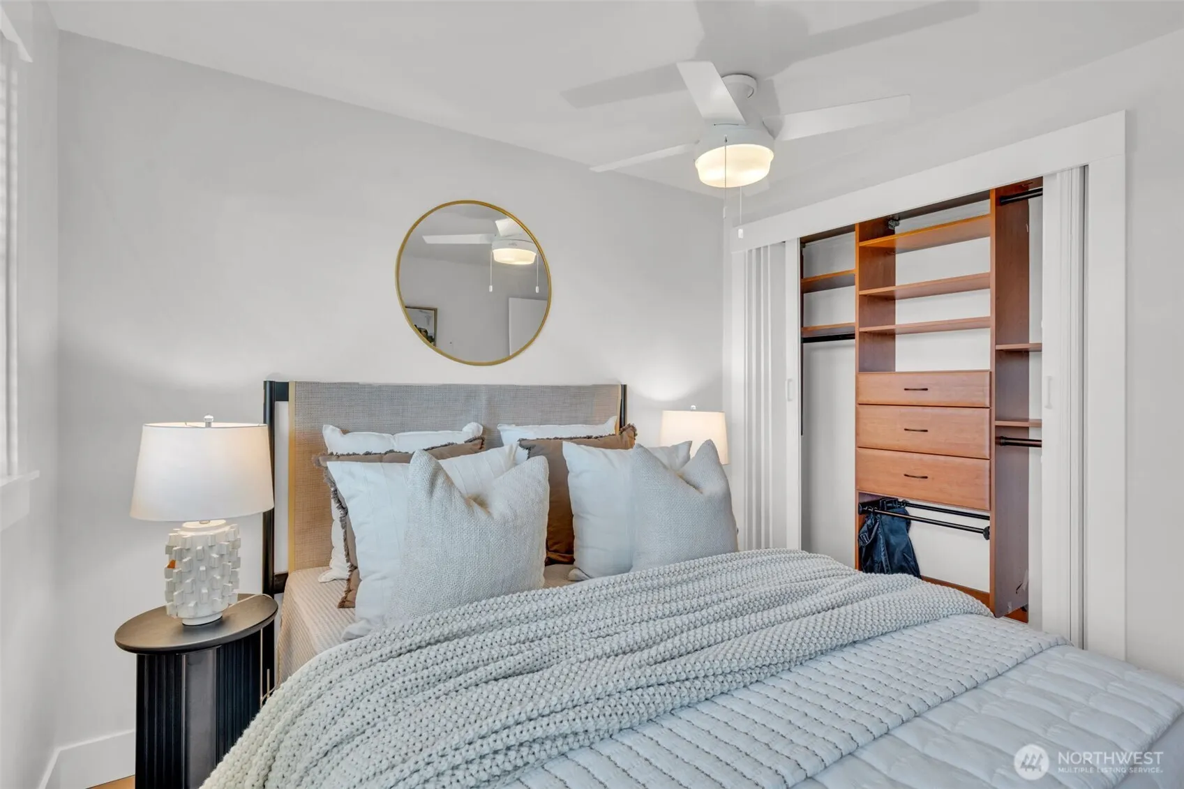 3401 Wallingford Avenue N #405, Seattle, WA 98103-9047