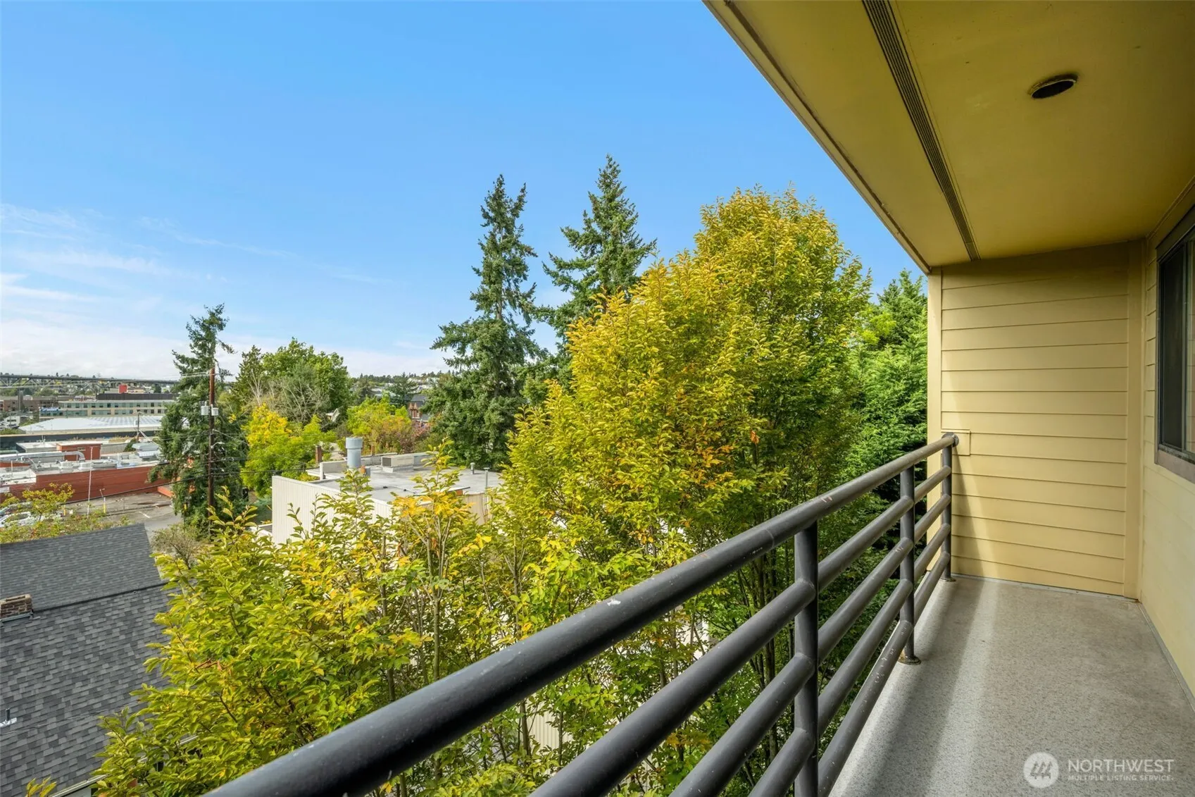 3401 Wallingford Avenue N #405, Seattle, WA 98103-9047