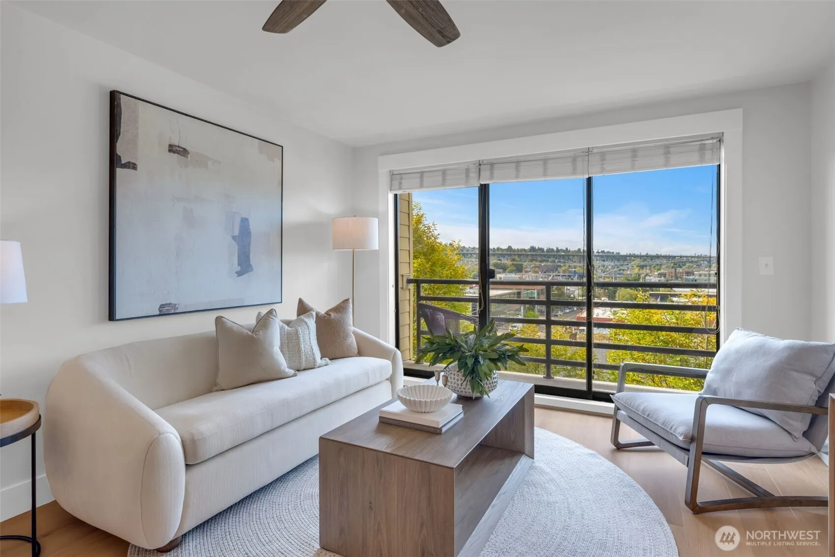 3401 Wallingford Avenue N #405, Seattle, WA 98103-9047