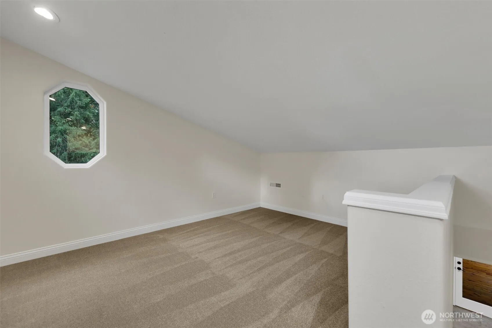 16121 Cedar Grove Road SE, Issaquah, WA 98027