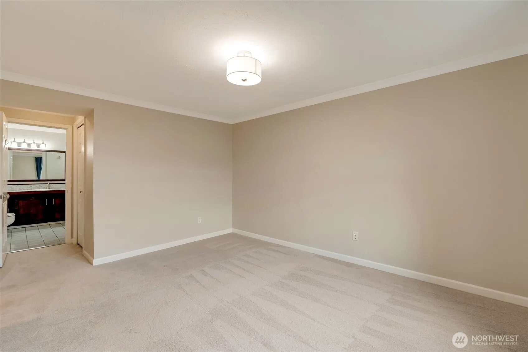 12712 NE 120th Street #G8, Kirkland, WA 98034