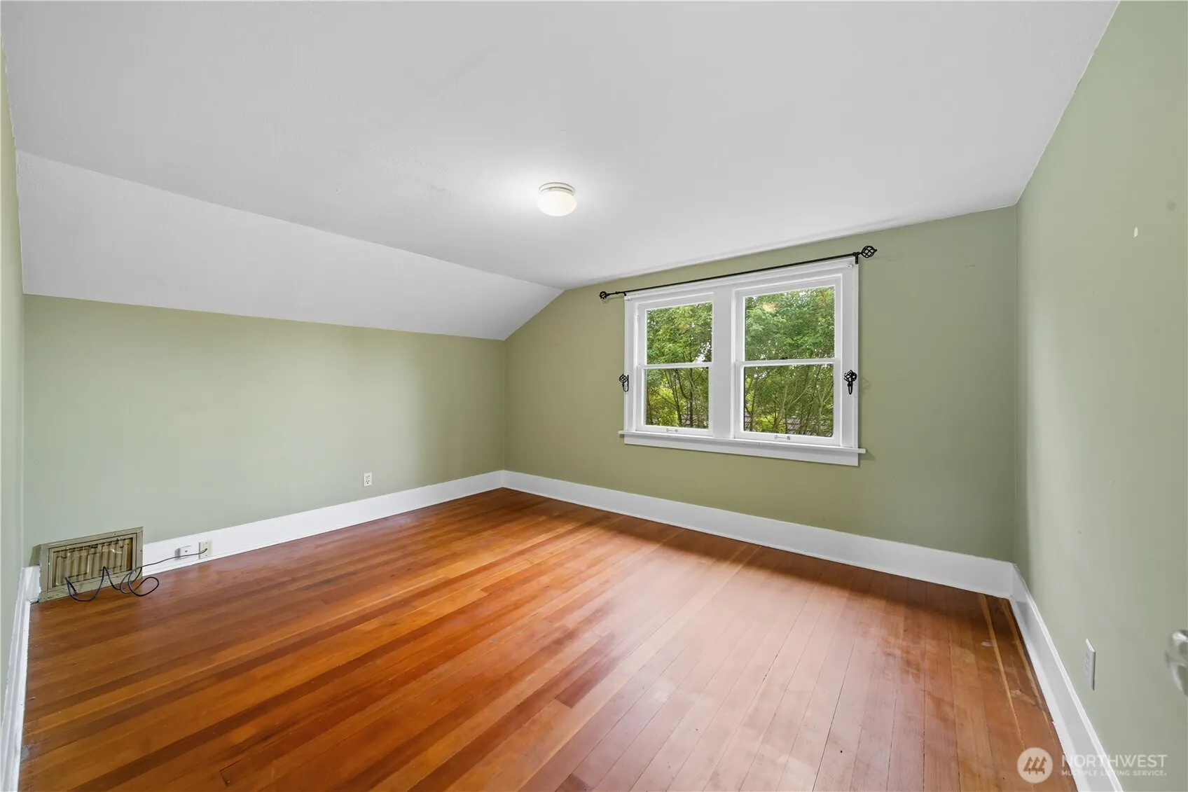 206 NW 62nd Street , Seattle, WA 98107