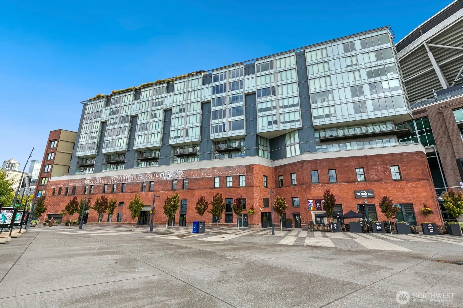 590 1st Avenue S #713, Seattle, WA 98104