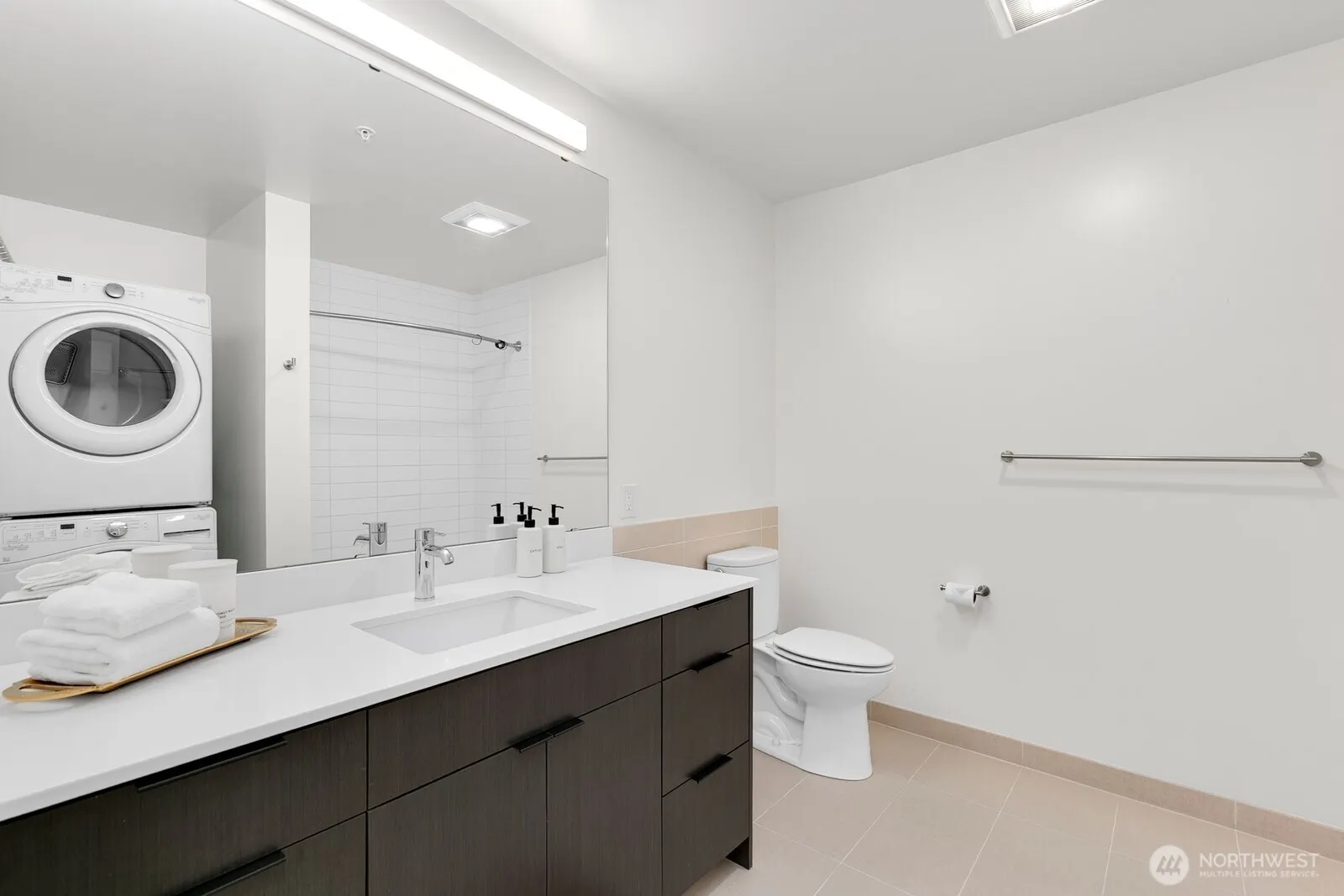590 1st Avenue S #713, Seattle, WA 98104