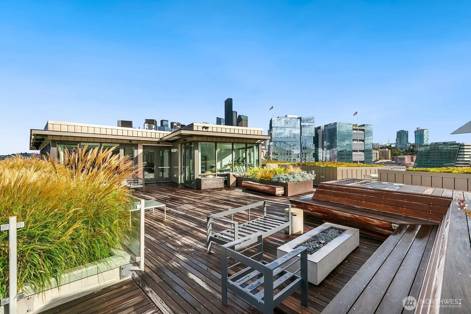 590 1st Avenue S #713, Seattle, WA 98104
