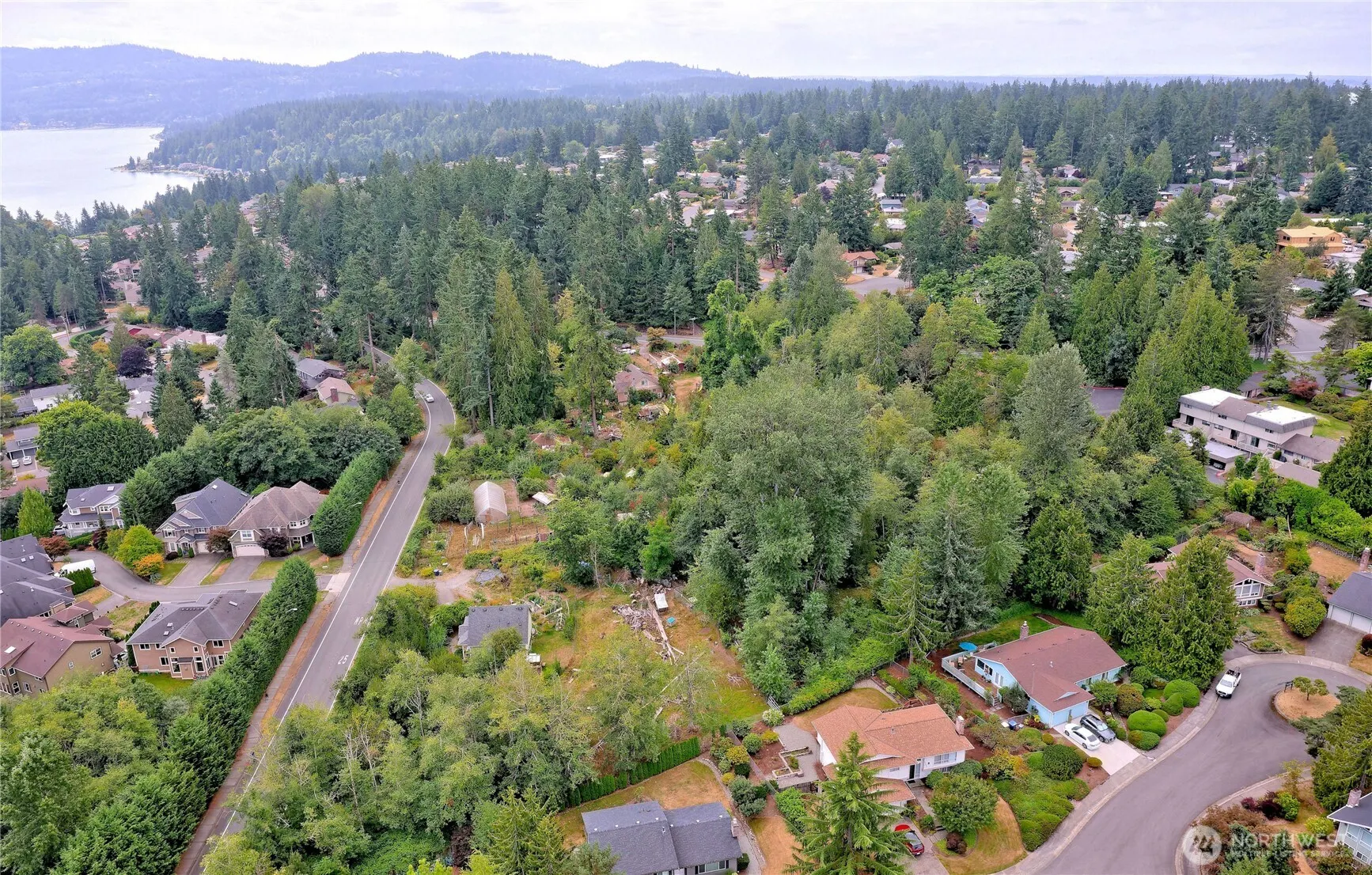 17204 Northup Way , Bellevue, WA 98008
