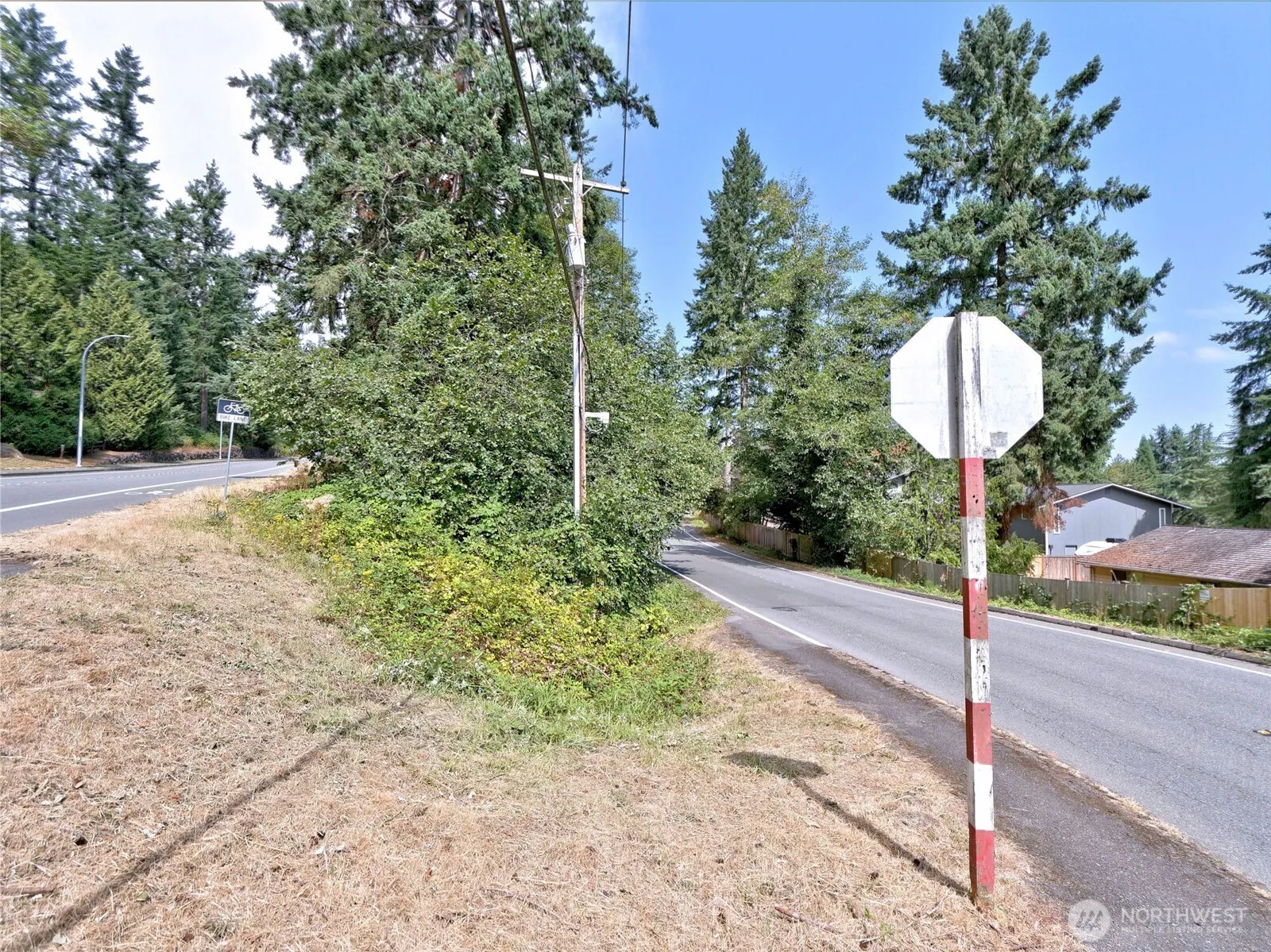17204 Northup Way , Bellevue, WA 98008