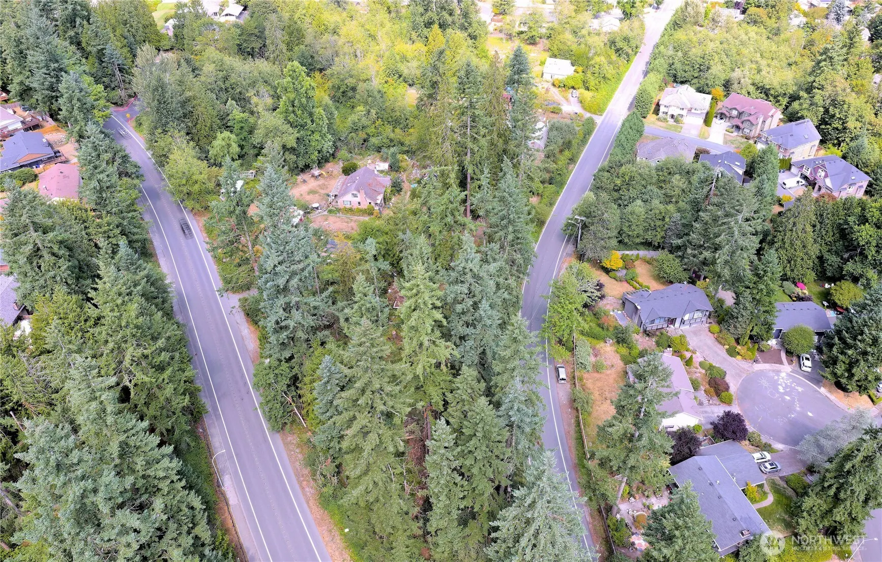 17204 Northup Way , Bellevue, WA 98008