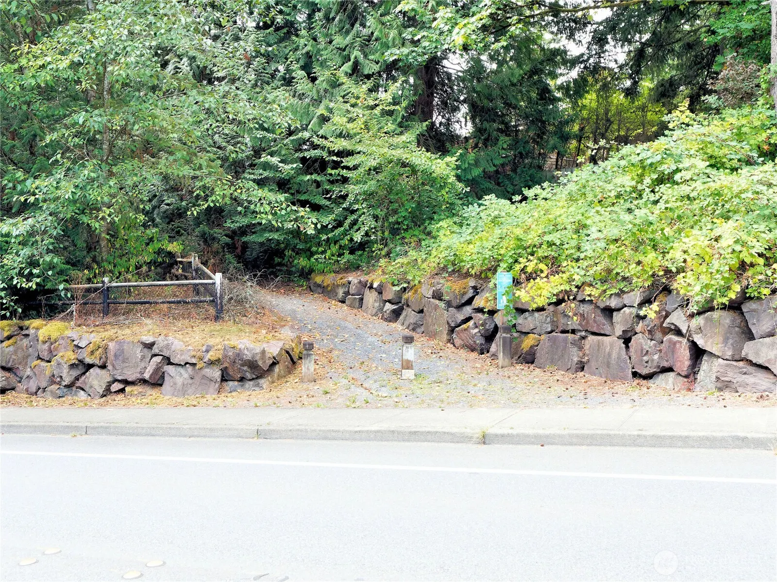 17204 Northup Way , Bellevue, WA 98008