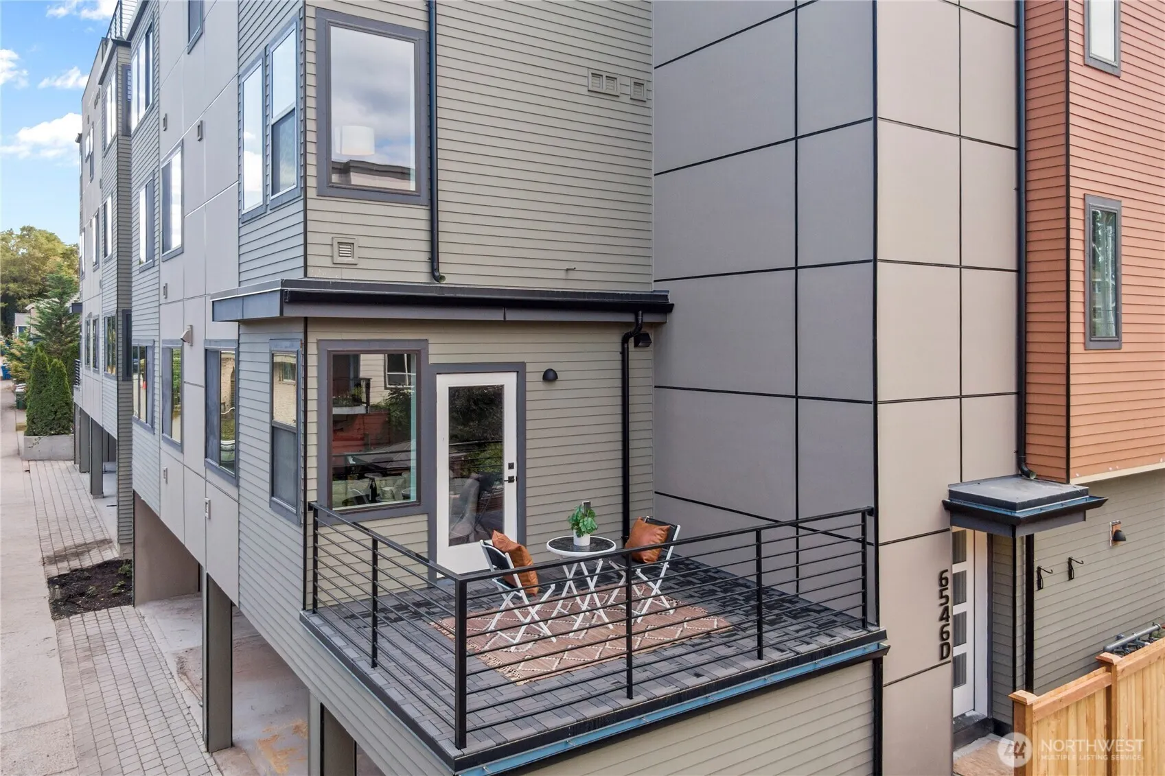 6546 D Latona Avenue NE, Seattle, WA 98115