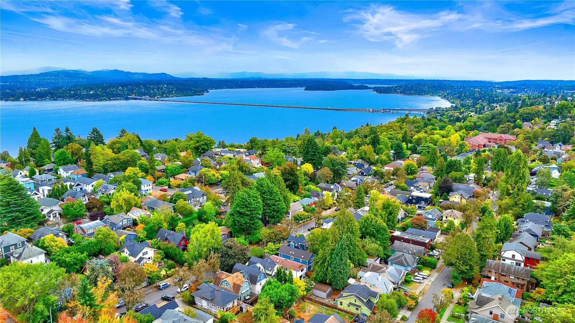 605 32nd Avenue , Seattle, WA 98122