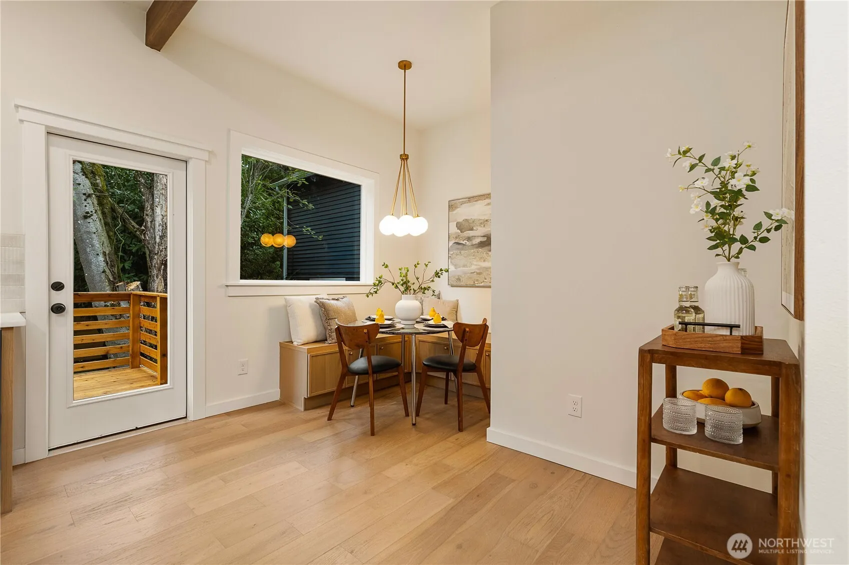605 32nd Avenue , Seattle, WA 98122