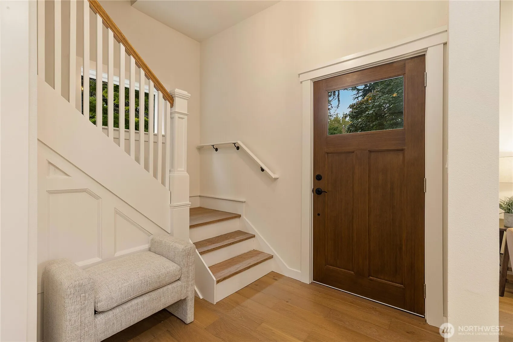 605 32nd Avenue , Seattle, WA 98122