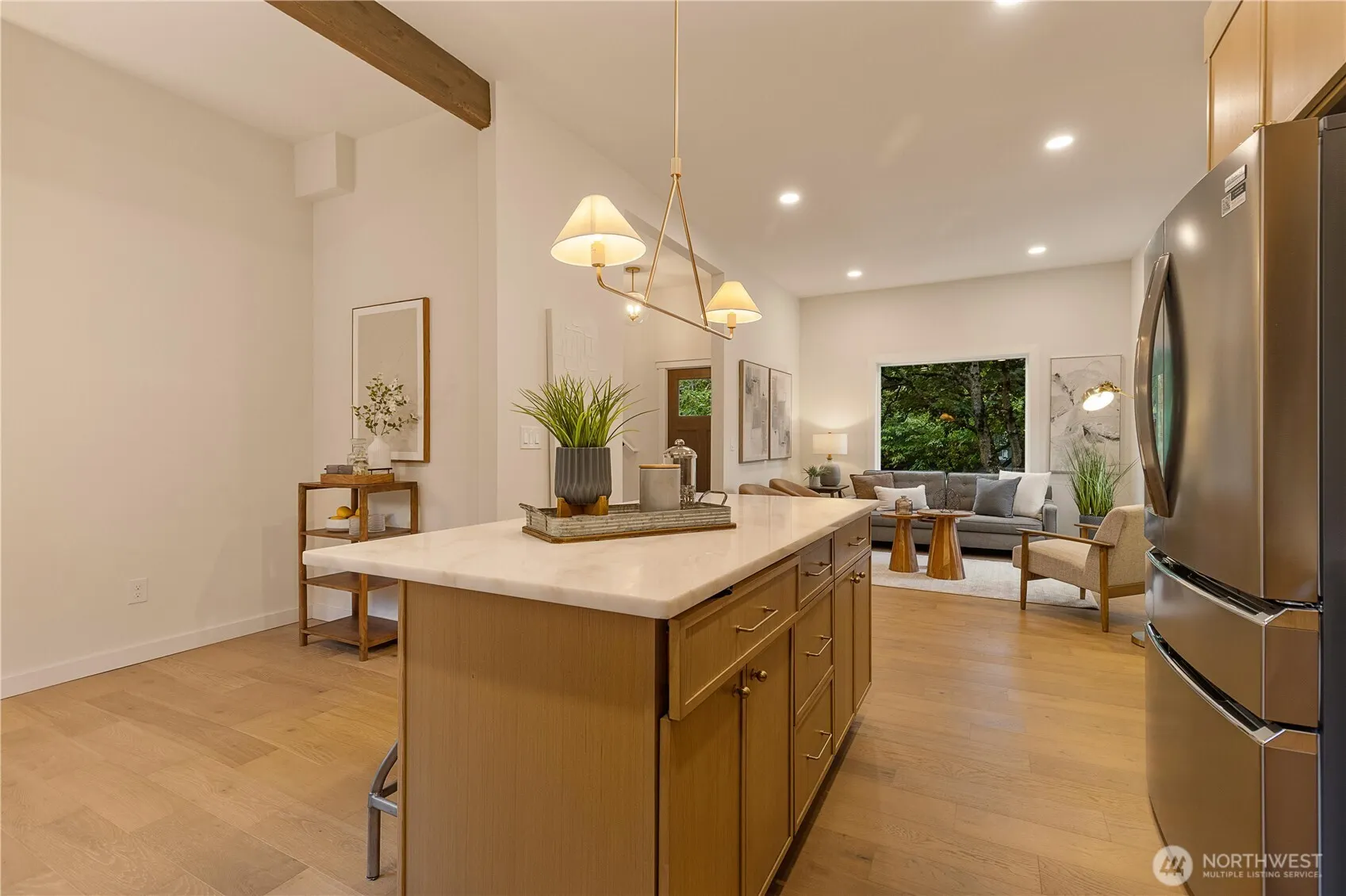 605 32nd Avenue , Seattle, WA 98122
