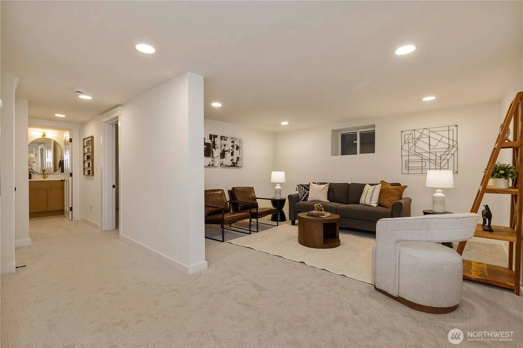 605 32nd Avenue , Seattle, WA 98122