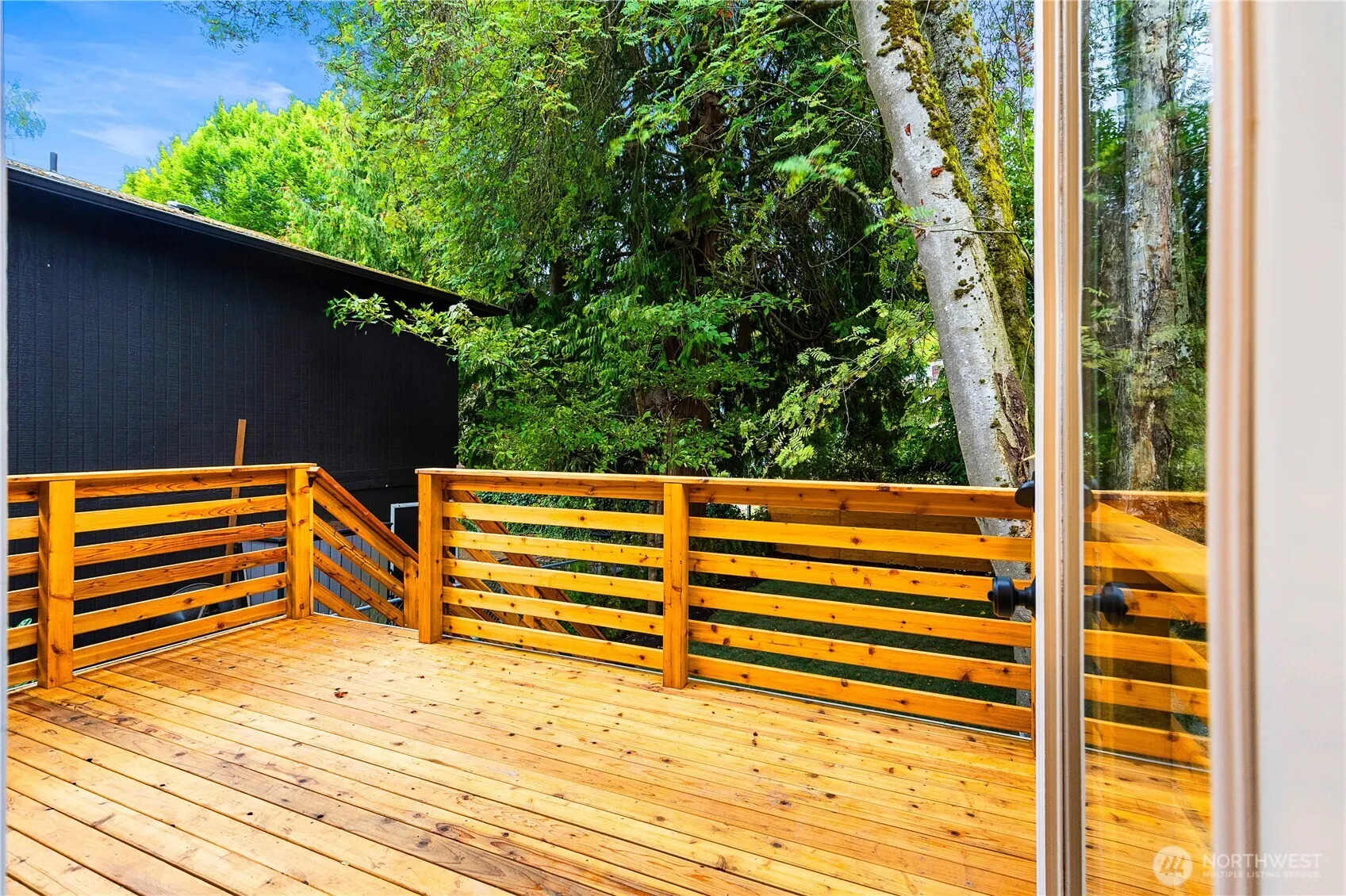 605 32nd Avenue , Seattle, WA 98122