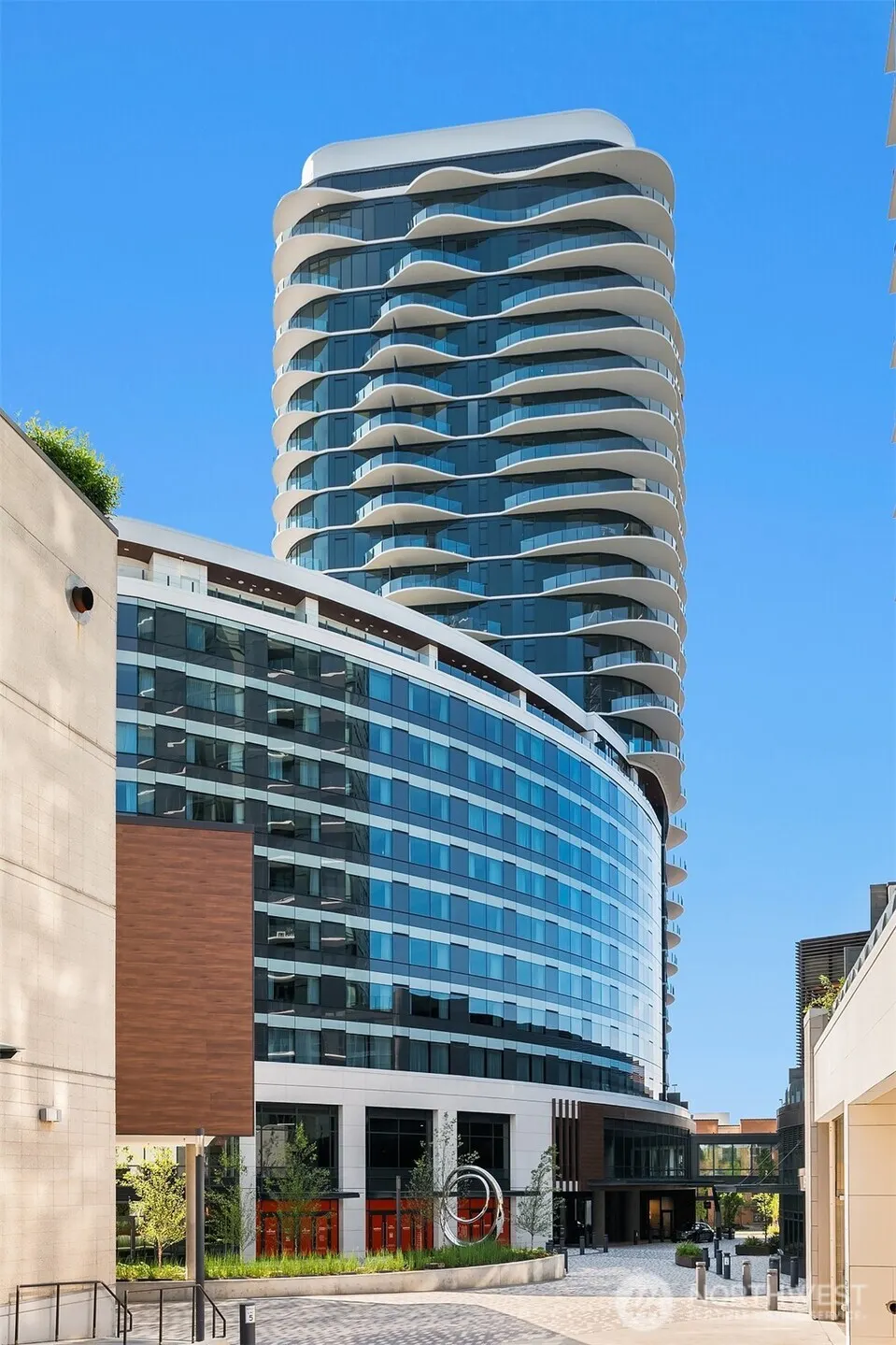 838 Avenue Square NE #1605, Bellevue, WA 98004