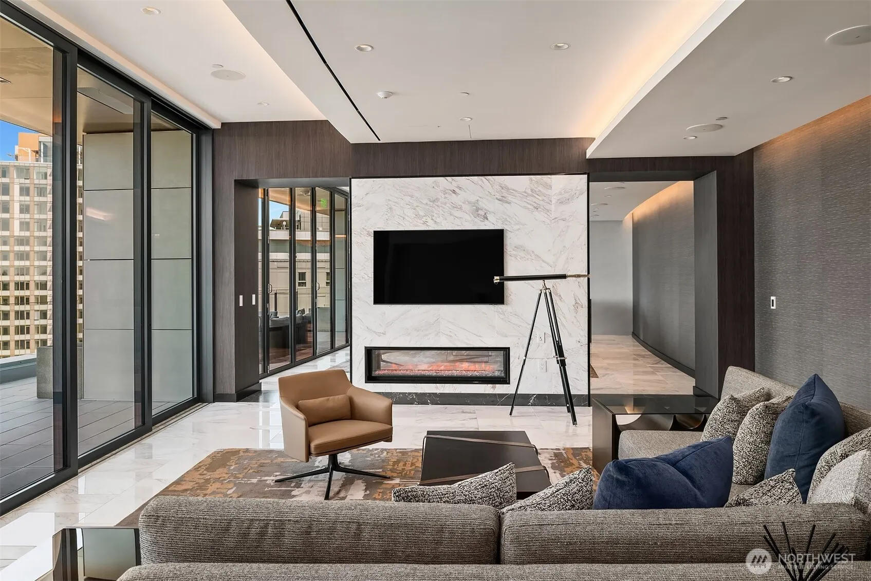838 Avenue Square NE #1605, Bellevue, WA 98004