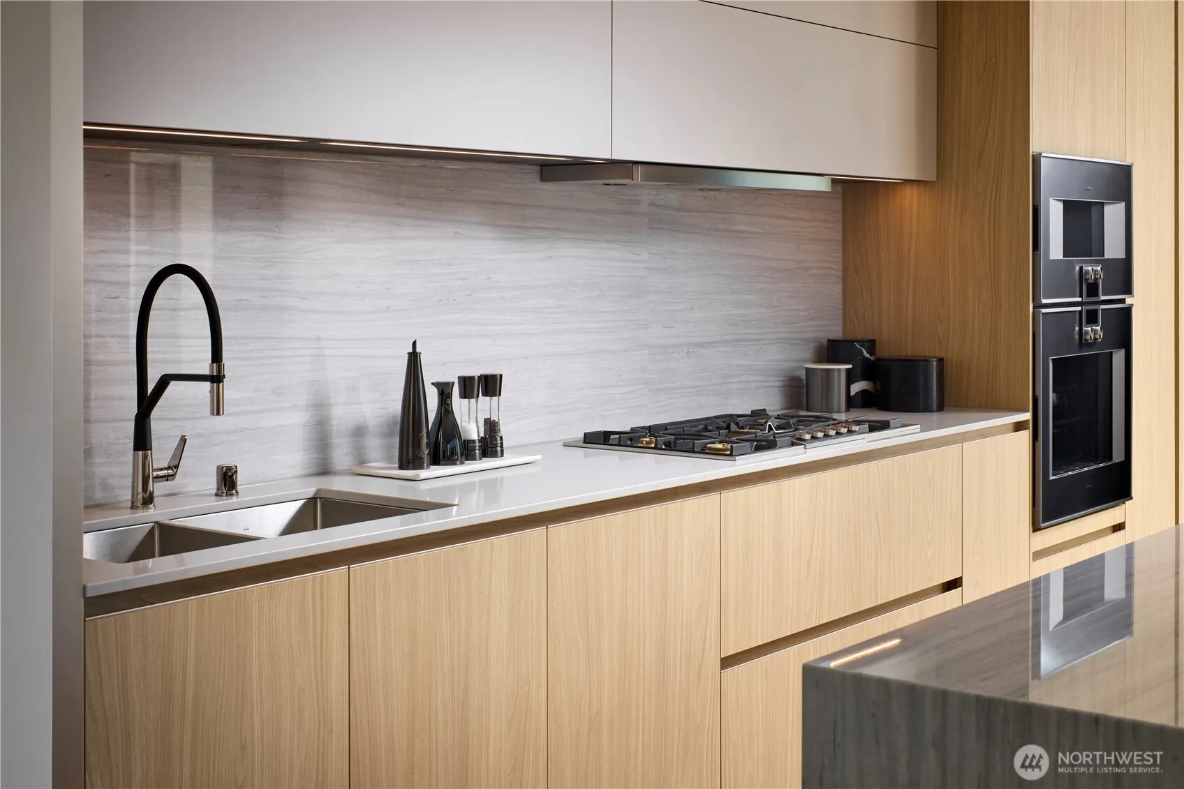838 Avenue Square NE #1605, Bellevue, WA 98004