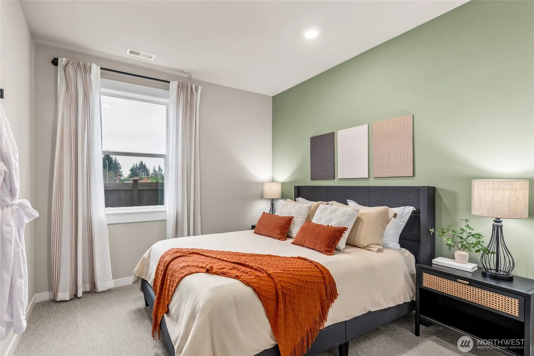 13539 NE 105th Court #41, Kirkland, WA 98033