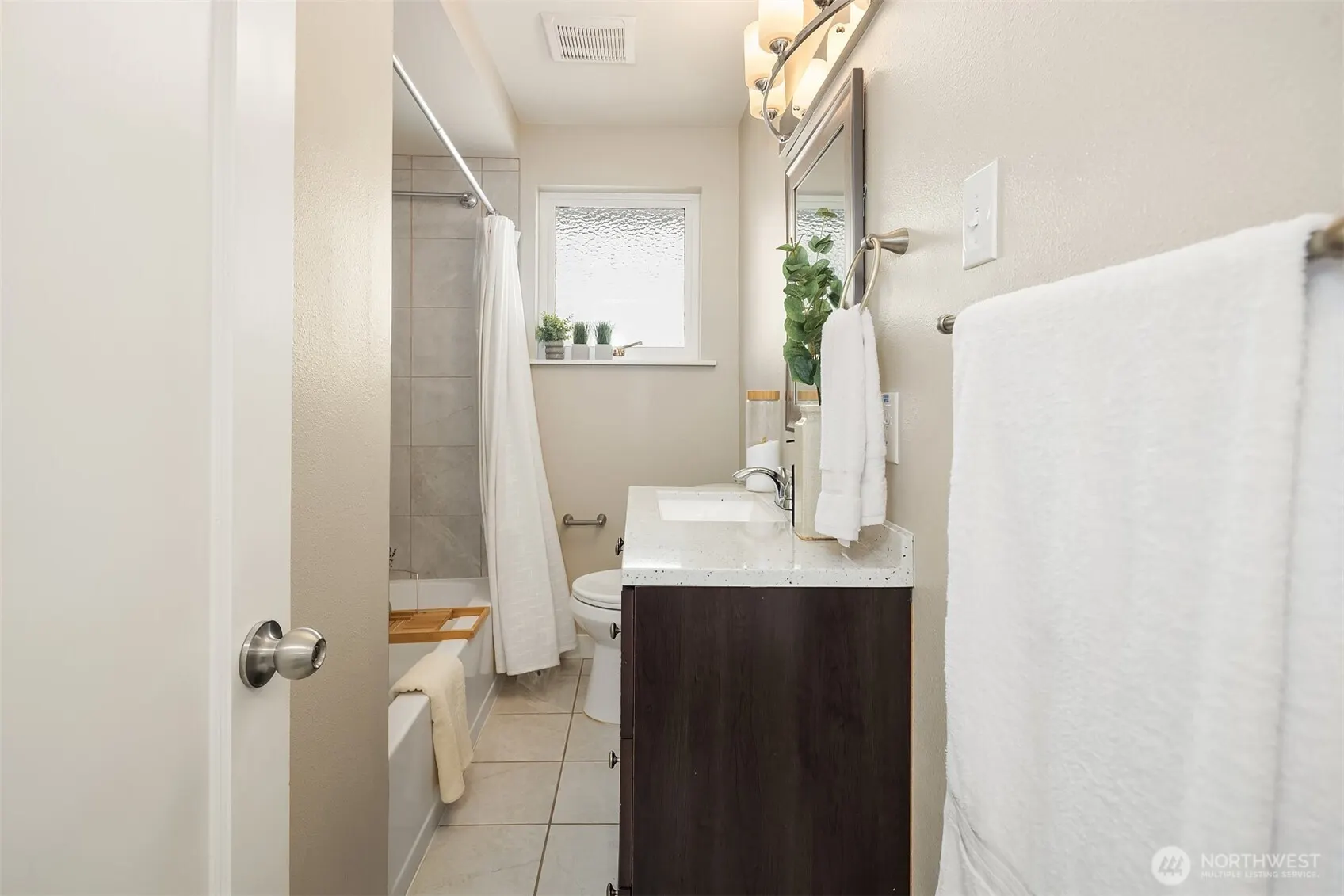 1714 N 100th Street , Seattle, WA 98133