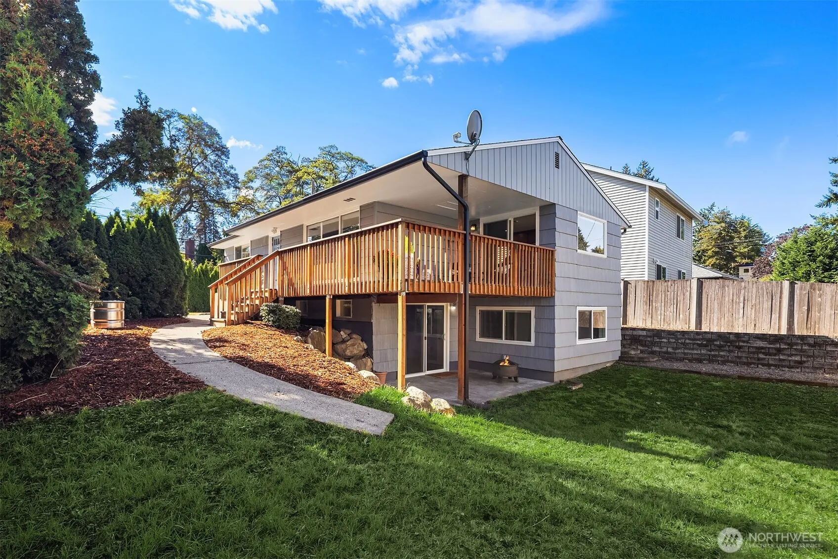 1714 N 100th Street , Seattle, WA 98133