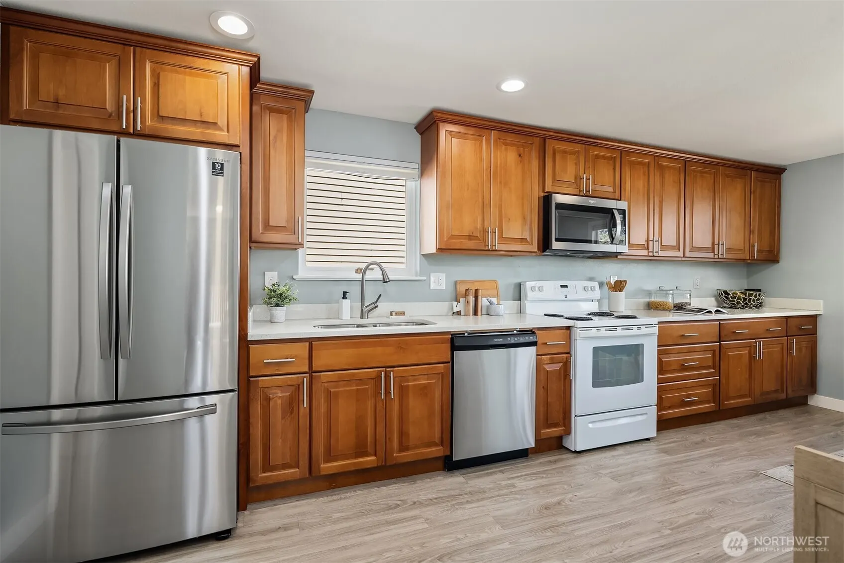1714 N 100th Street , Seattle, WA 98133