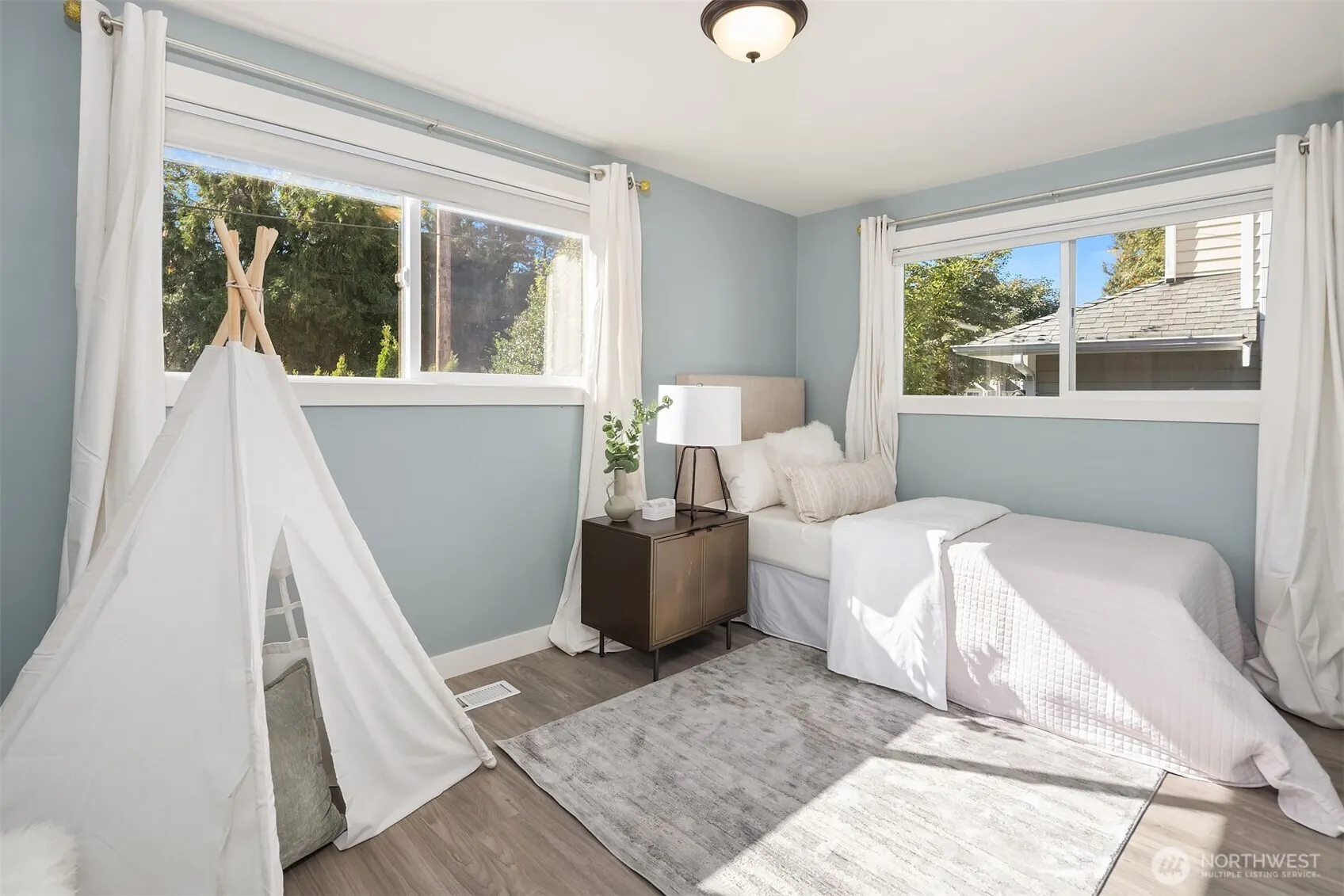 1714 N 100th Street , Seattle, WA 98133