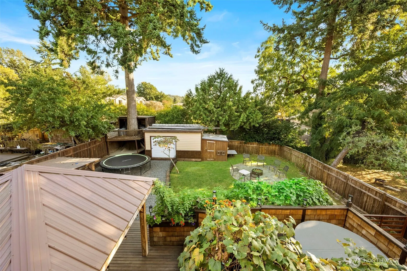 639 12th Avenue , Kirkland, WA 98033-5114