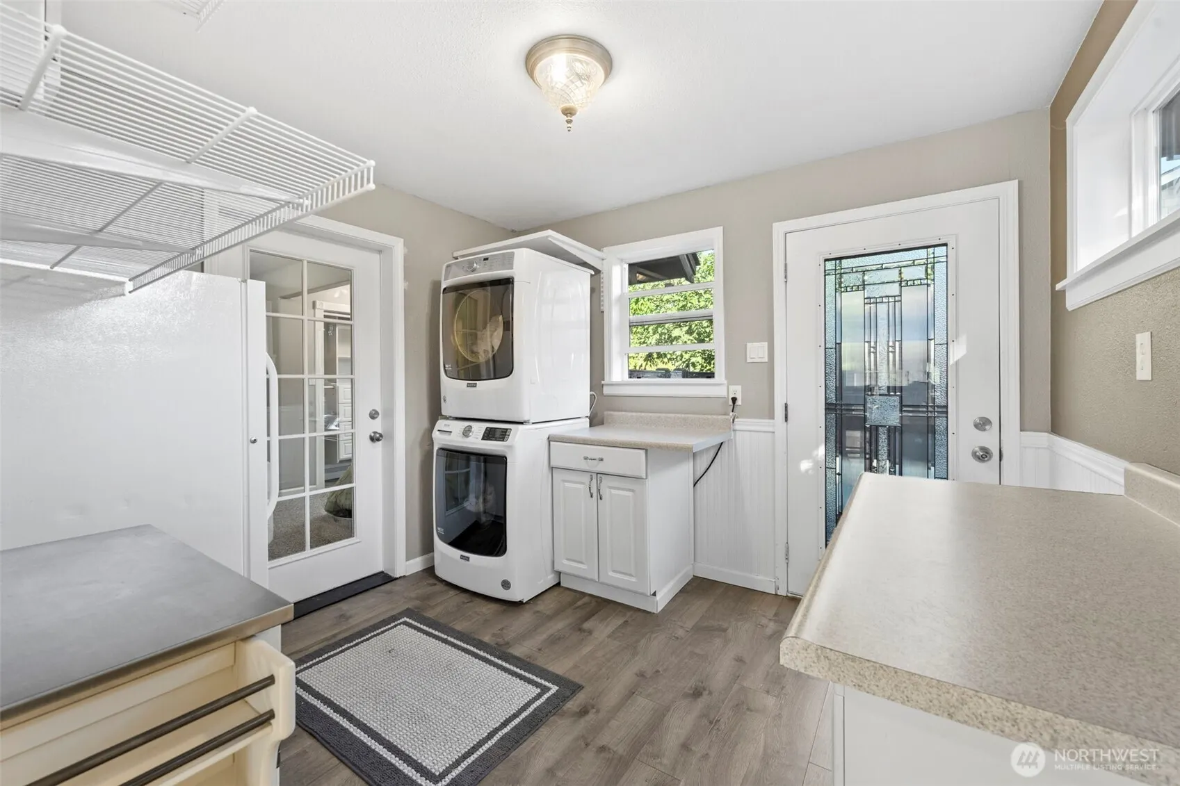 639 12th Avenue , Kirkland, WA 98033-5114