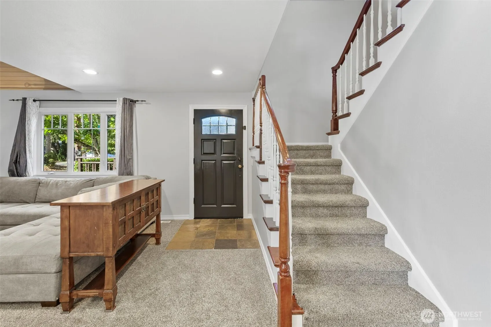 639 12th Avenue , Kirkland, WA 98033-5114