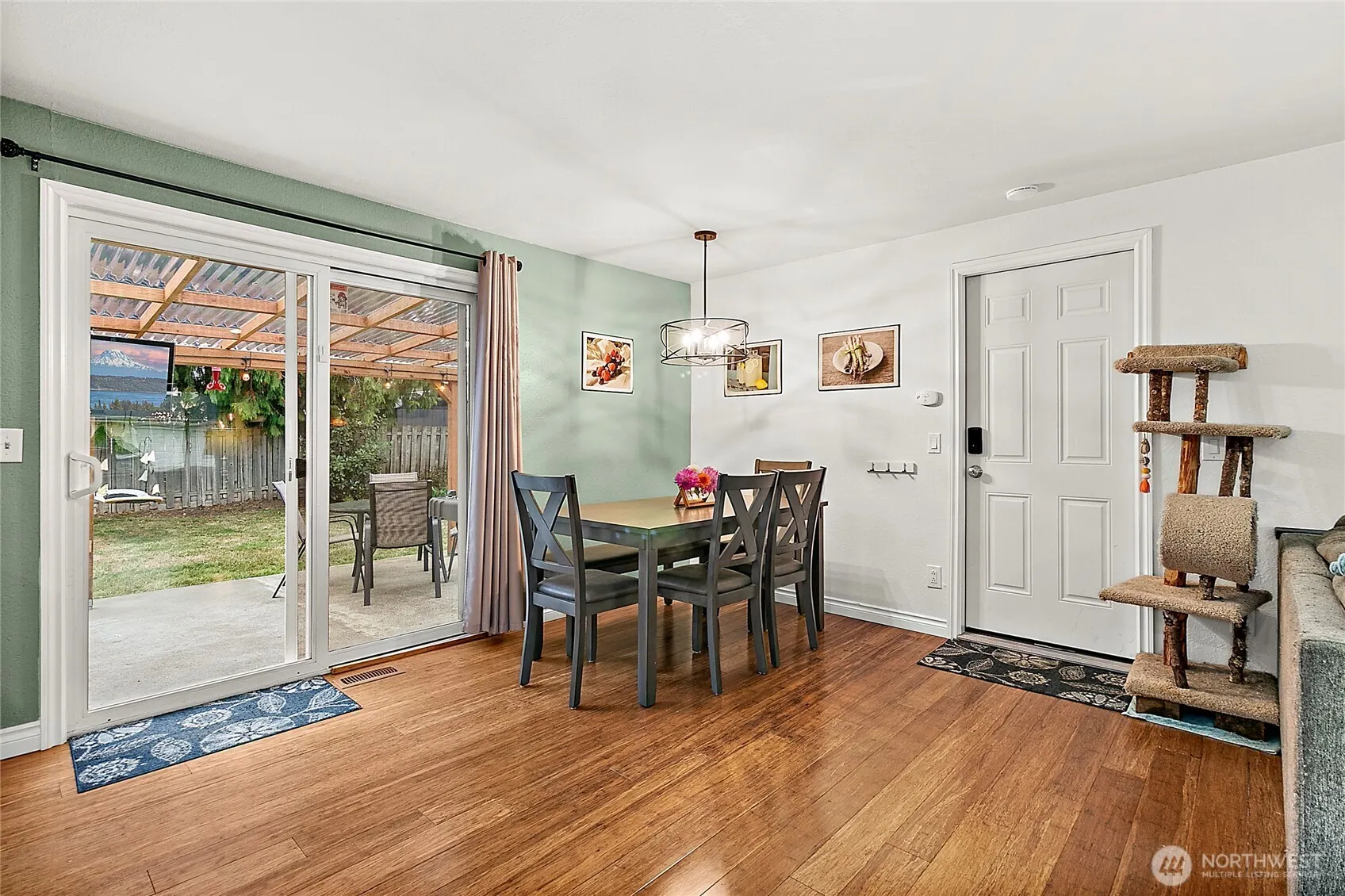 11812 SE 253rd Street , Kent, WA 98030