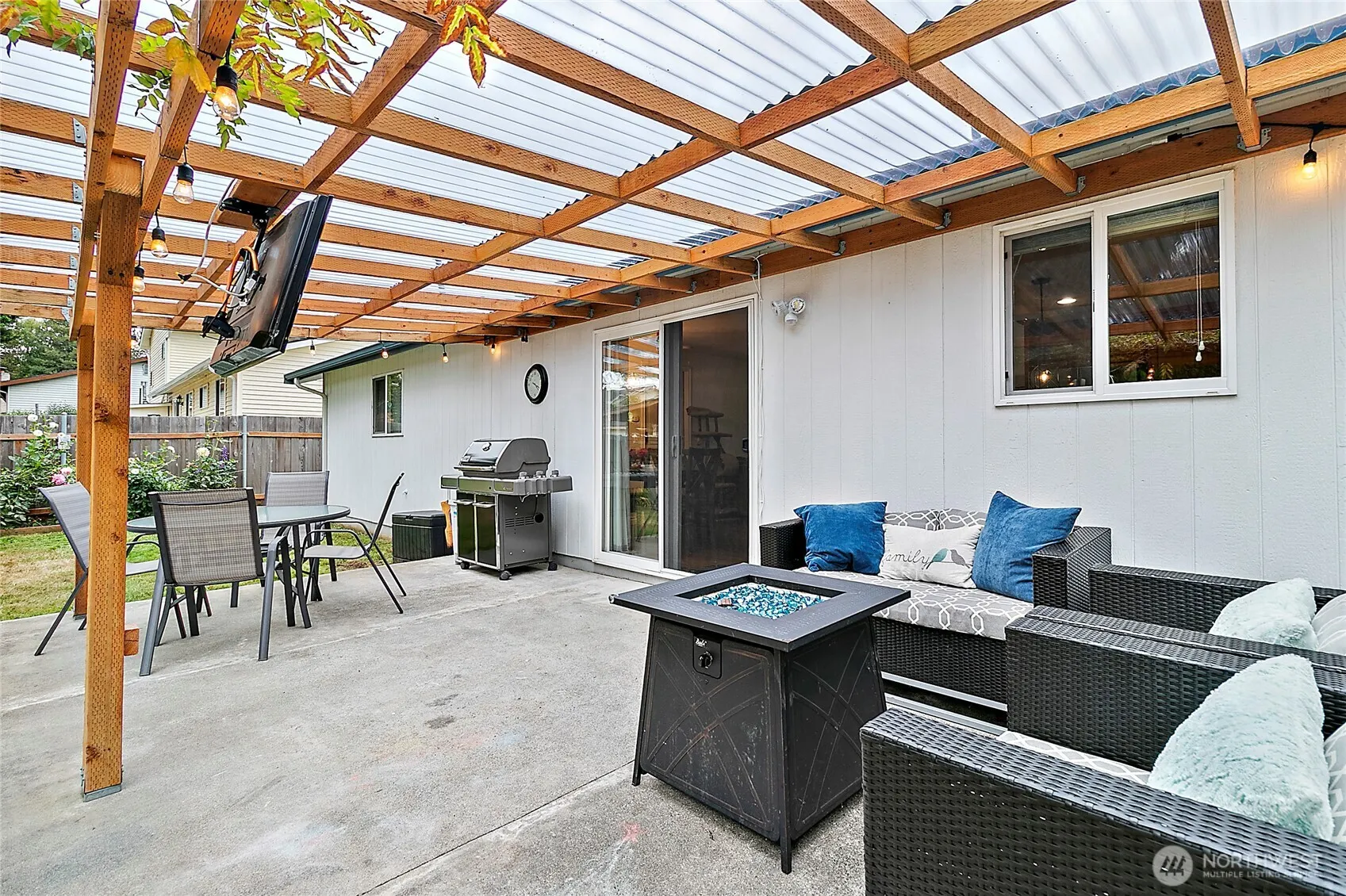 11812 SE 253rd Street , Kent, WA 98030