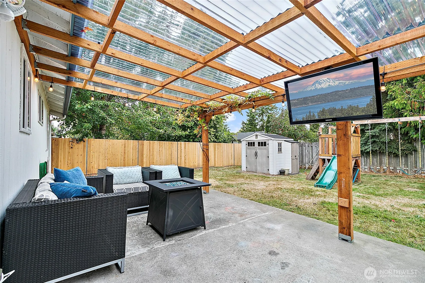 11812 SE 253rd Street , Kent, WA 98030