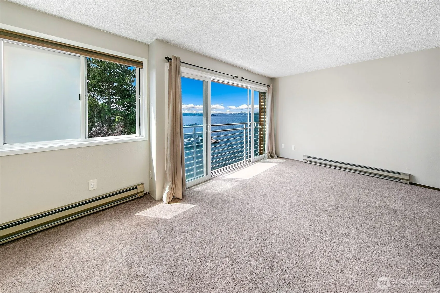733 Lake Street S #305, Kirkland, WA 98033