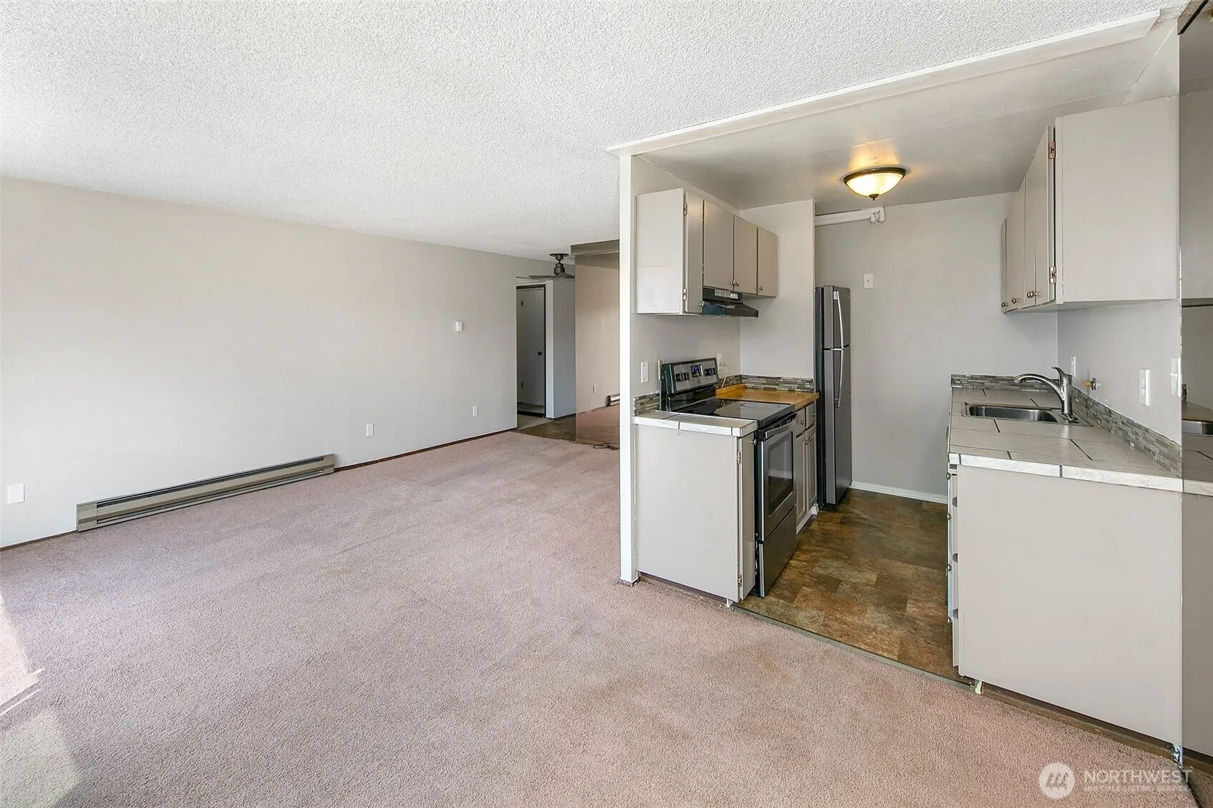 733 Lake Street S #305, Kirkland, WA 98033