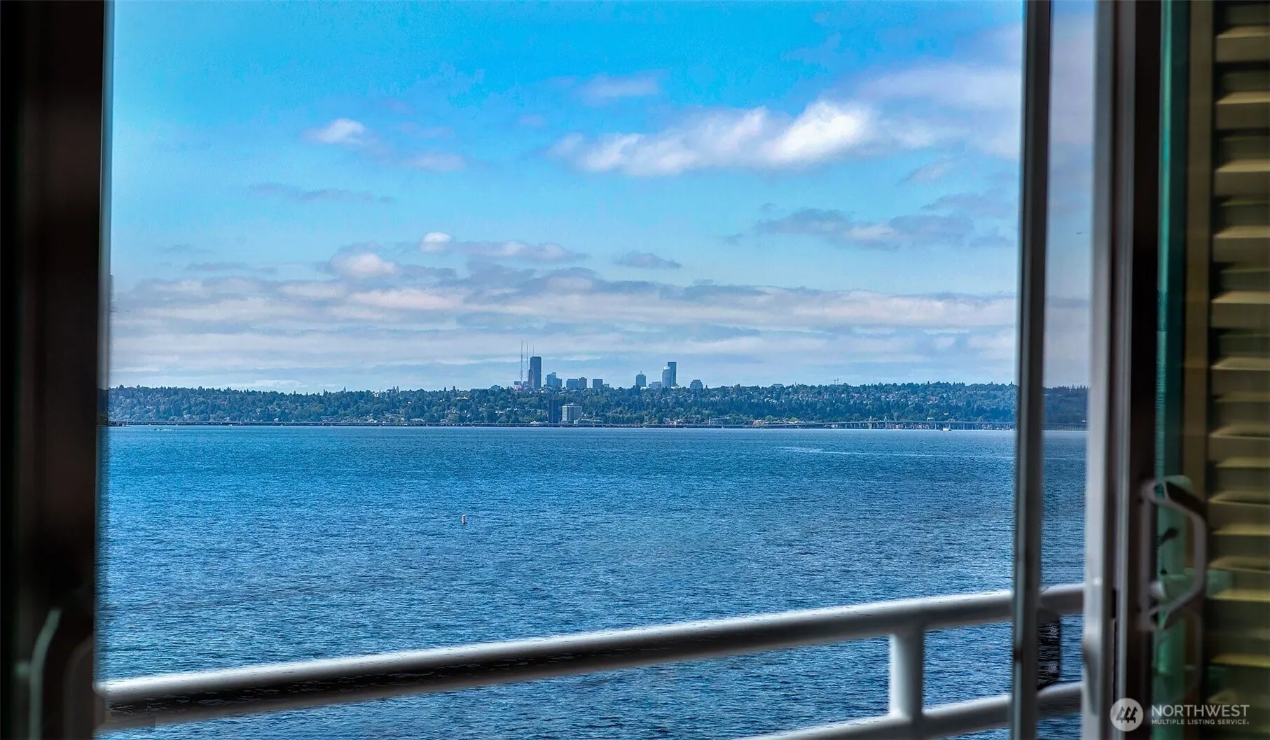 733 Lake Street S #305, Kirkland, WA 98033