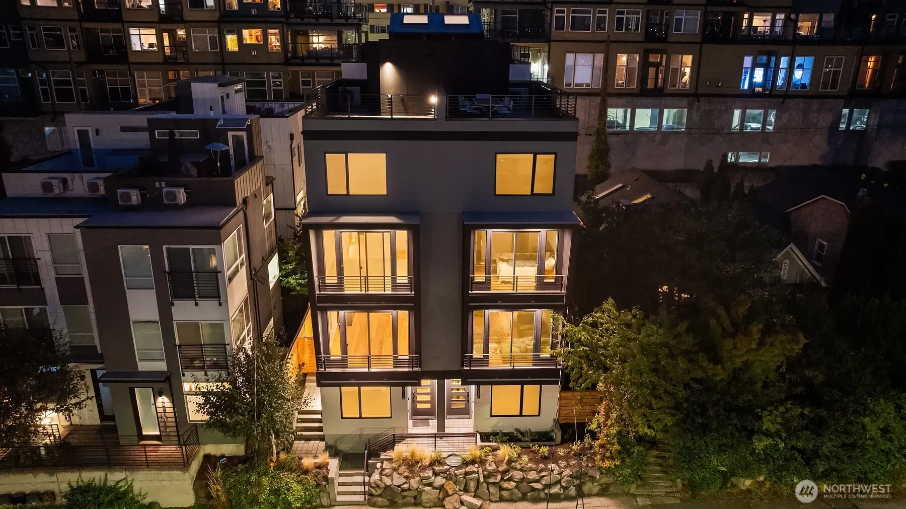 2009 Dexter Avenue N #B, Seattle, WA 98109