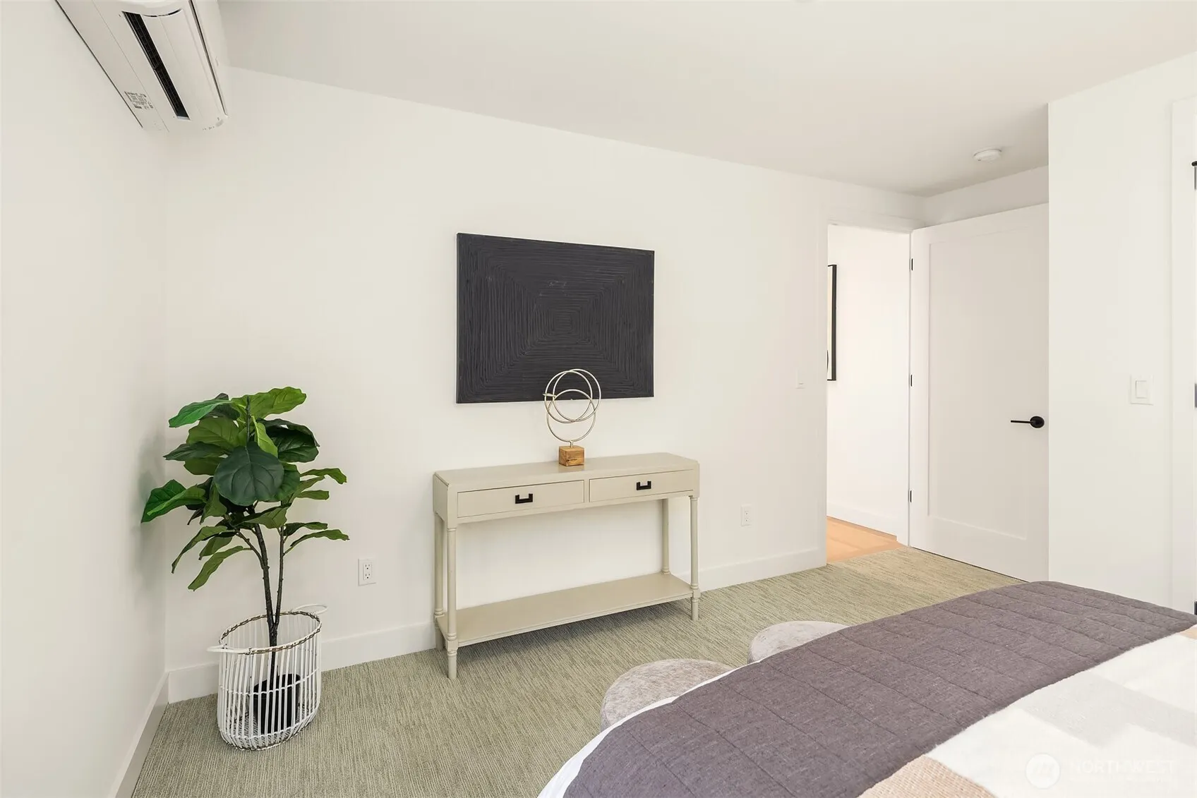 2009 Dexter Avenue N #B, Seattle, WA 98109