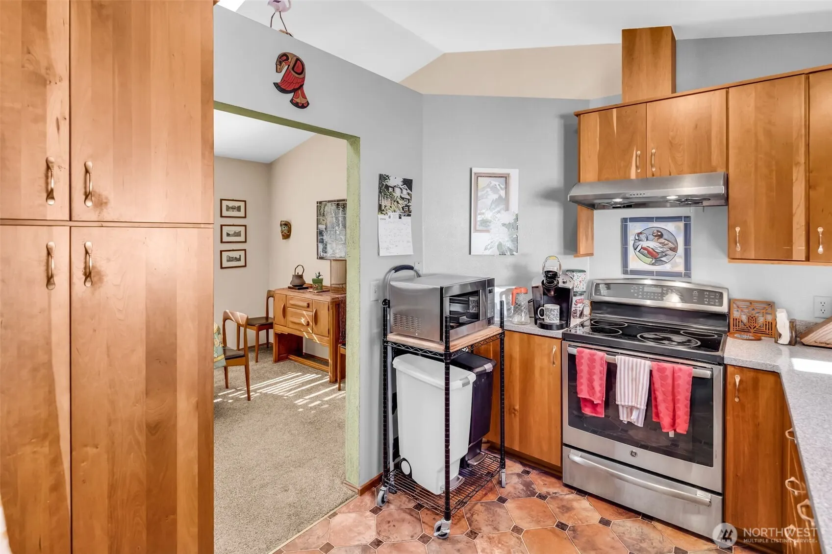 10513 Whitman Avenue N, Seattle, WA 98133