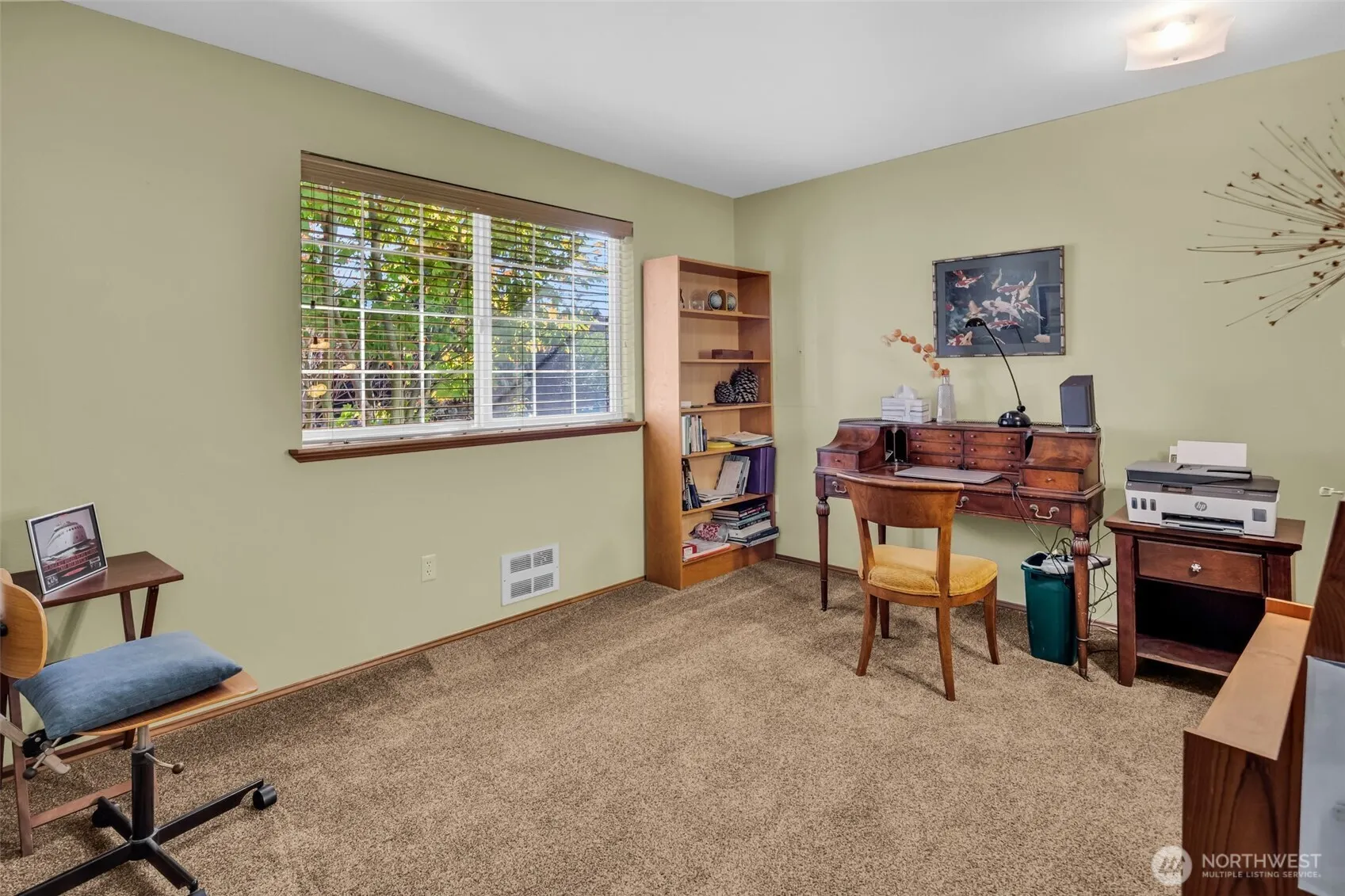 10513 Whitman Avenue N, Seattle, WA 98133