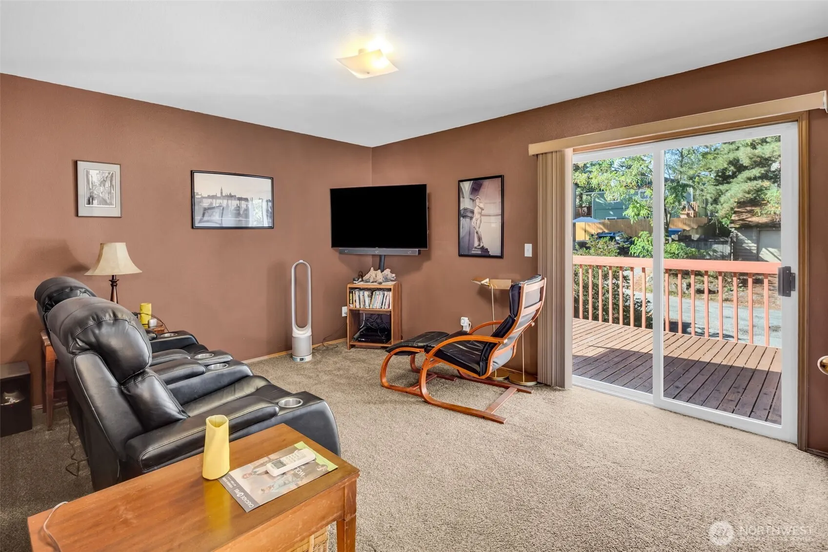 10513 Whitman Avenue N, Seattle, WA 98133