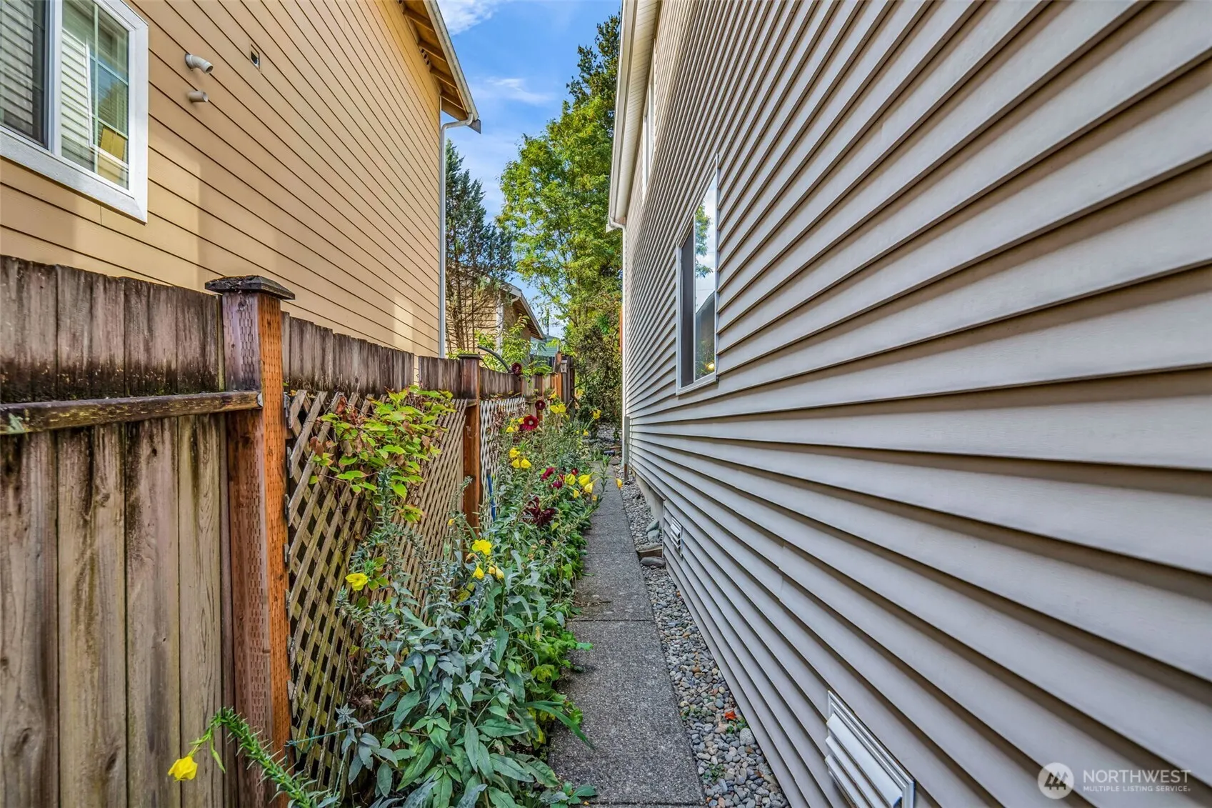 10513 Whitman Avenue N, Seattle, WA 98133