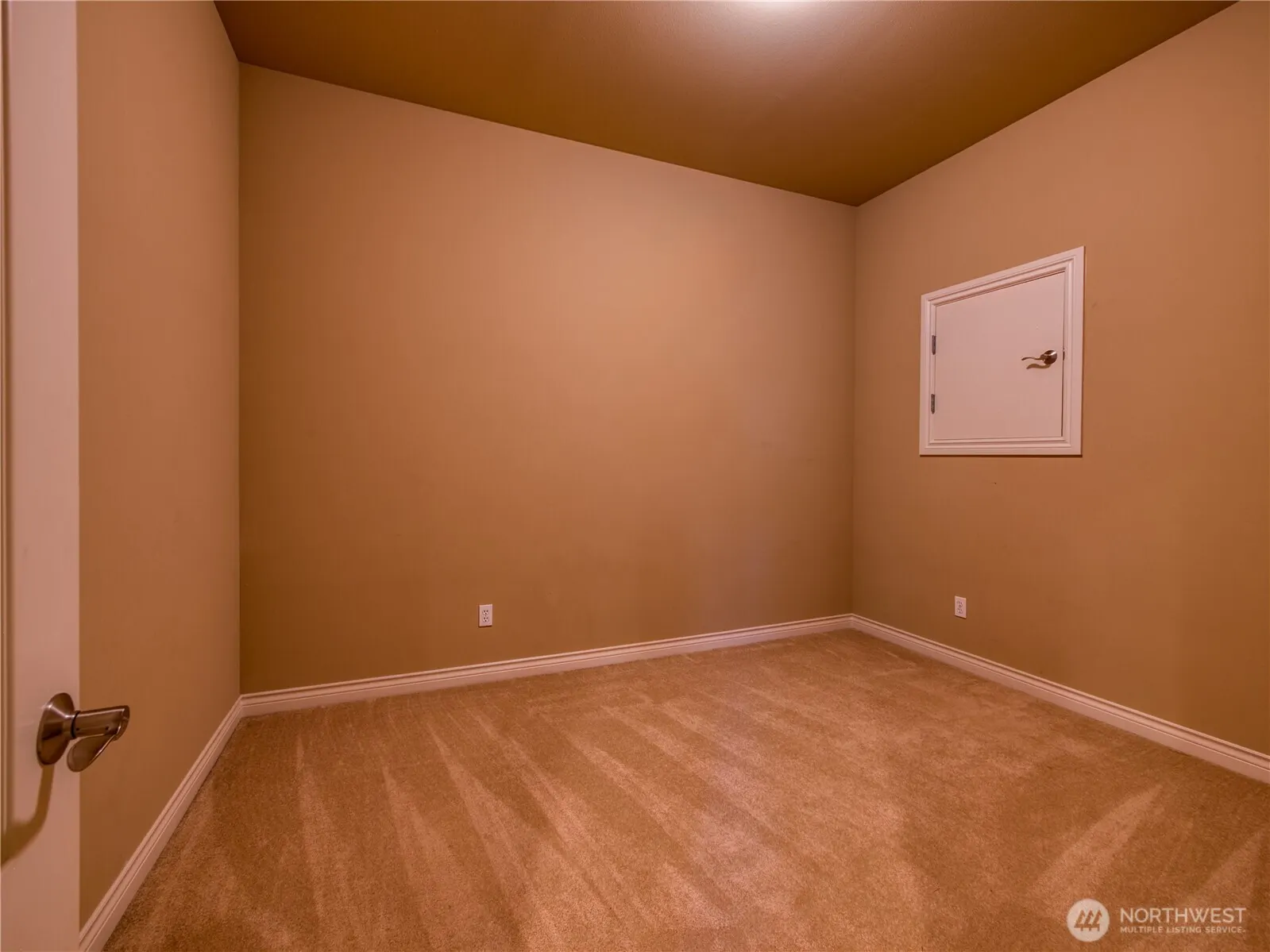 11931 157th Avenue NE, Redmond, WA 98052-2250