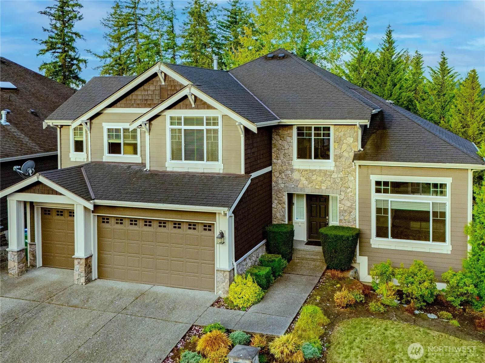 11931 157th Avenue NE, Redmond, WA 98052-2250