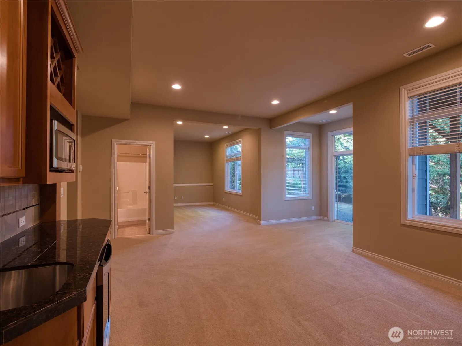 11931 157th Avenue NE, Redmond, WA 98052-2250