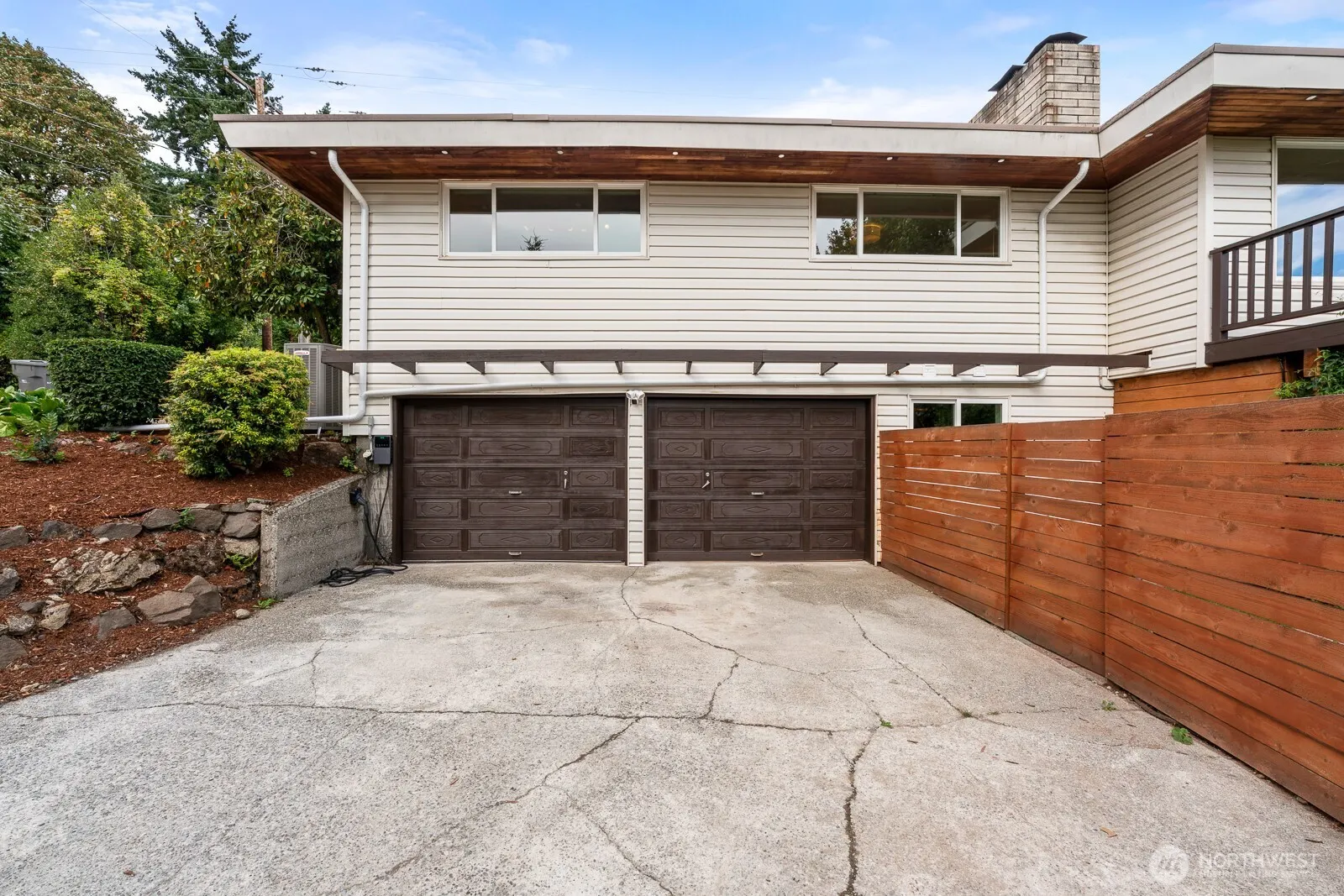 7703 S 128th Street , Seattle, WA 98178