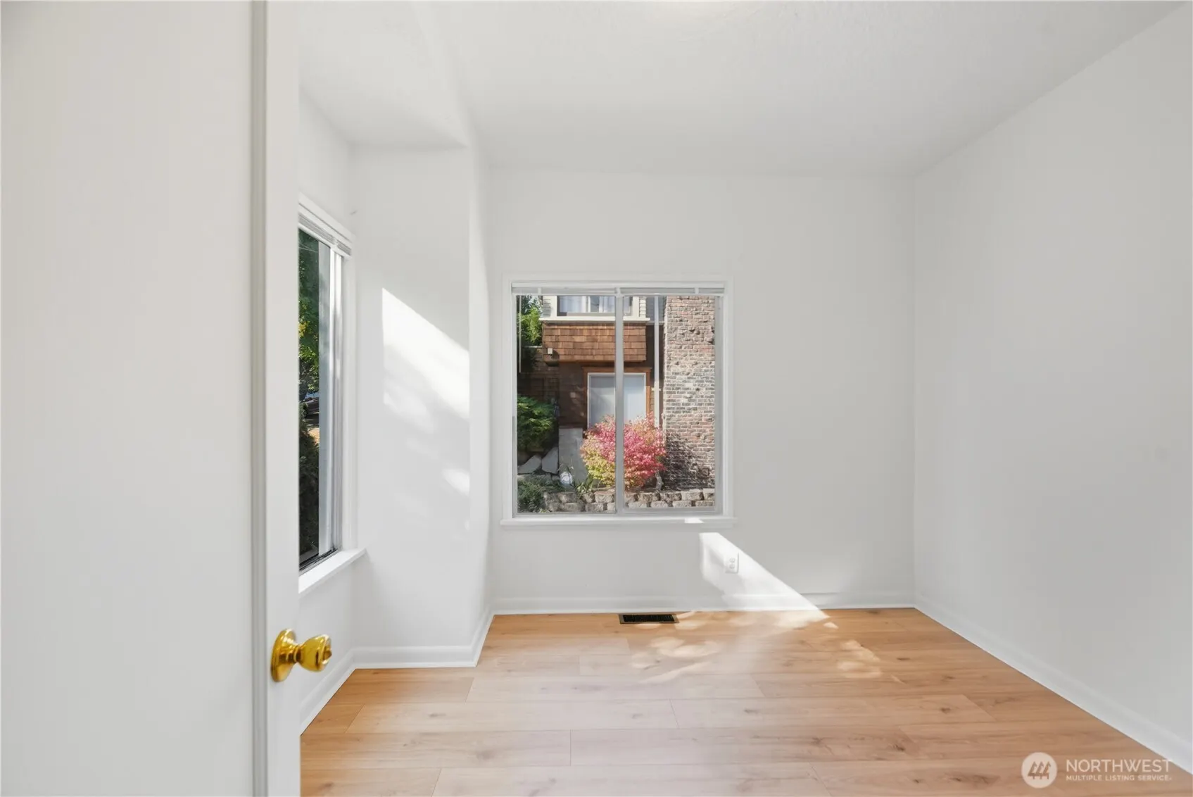 2614 E Spring Street , Seattle, WA 98122